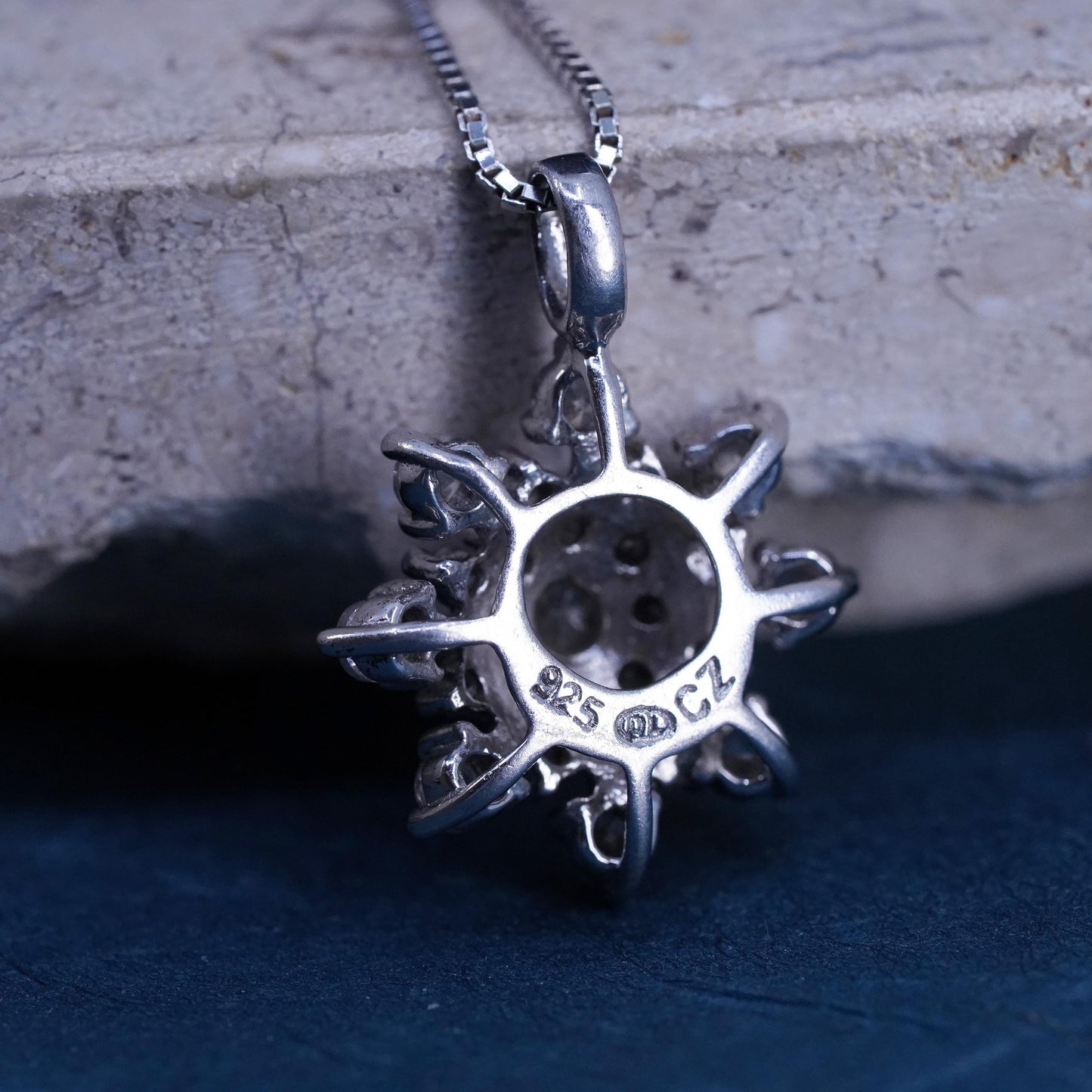 18”, VTG sterling silver box chain necklace, 925 snowflake pendant cluster cz