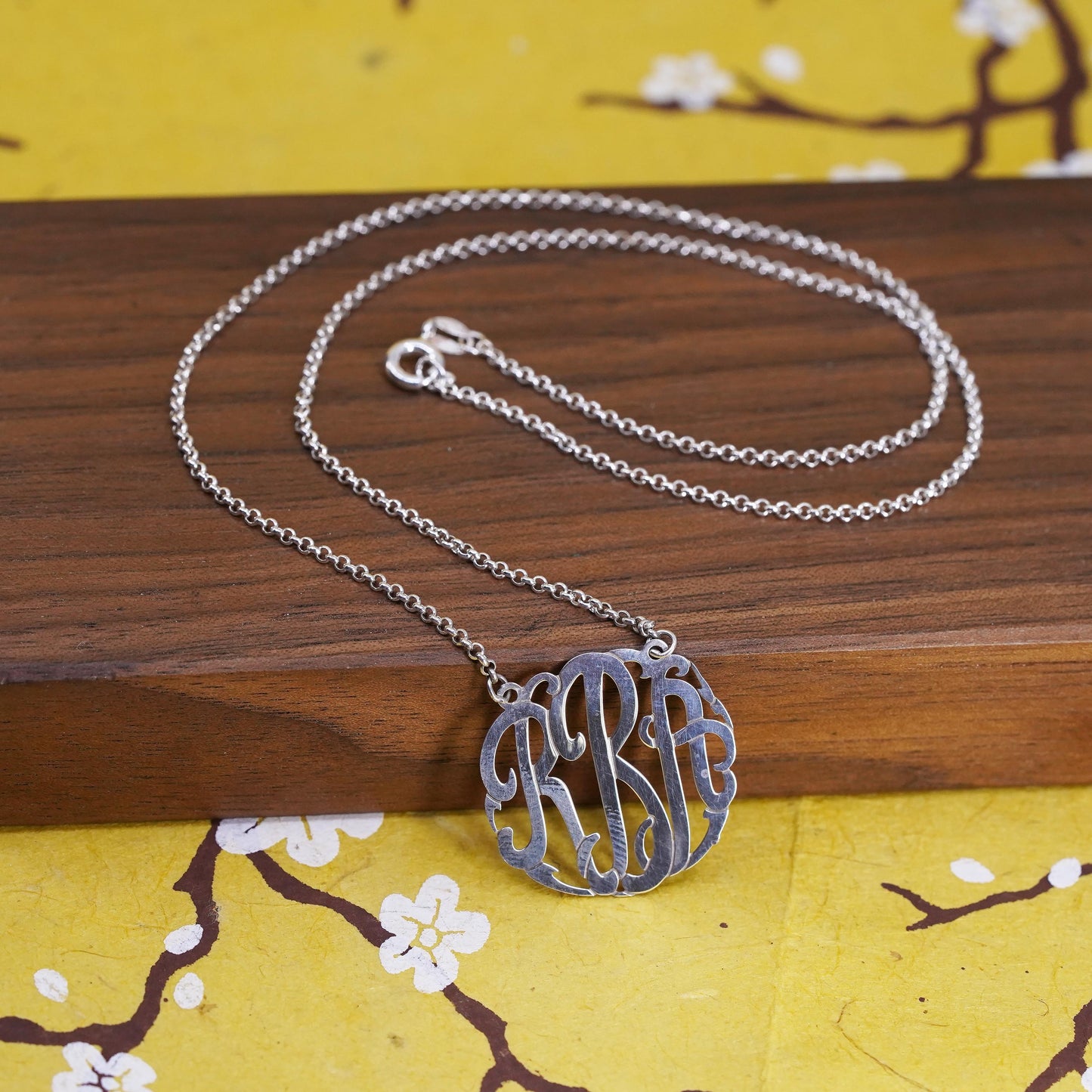18", Italian Sterling 925 Silver circle Chain Necklace w/ monogram RAB pendant