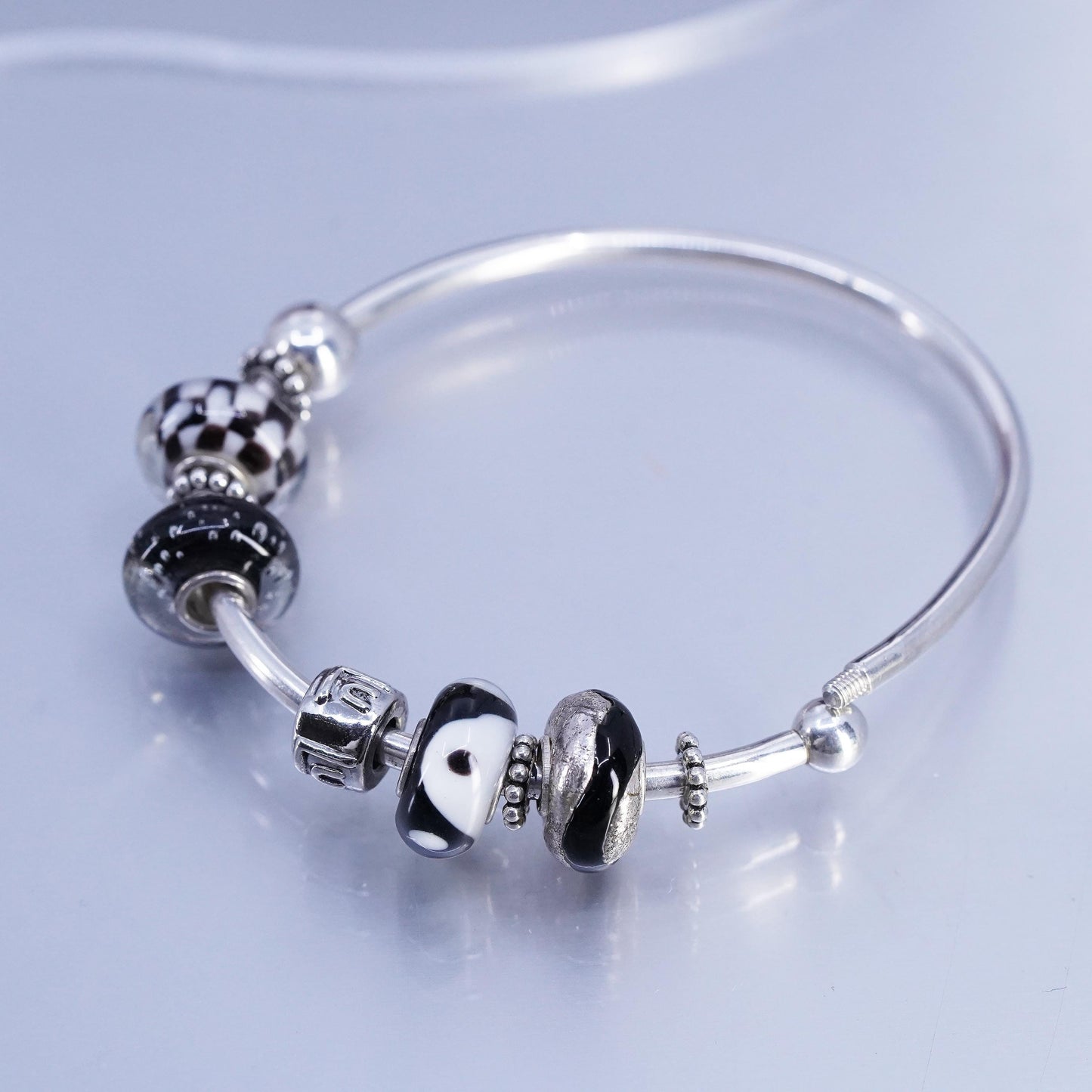 7” 2mm, Vintage Sterling 925 silver handmade bracelet, bangle with glass beads