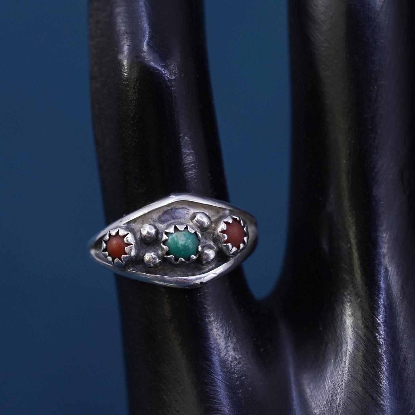 Size 4, Navajo Sterling 925 silver ring, Native American southwestern turquoise