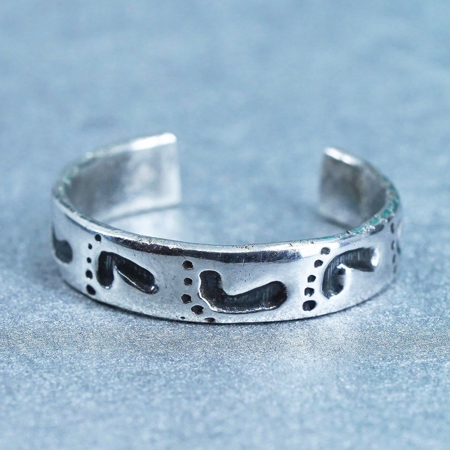 Size 4.5, southwestern Sterling 925 silver handmade ring, footprint open band
