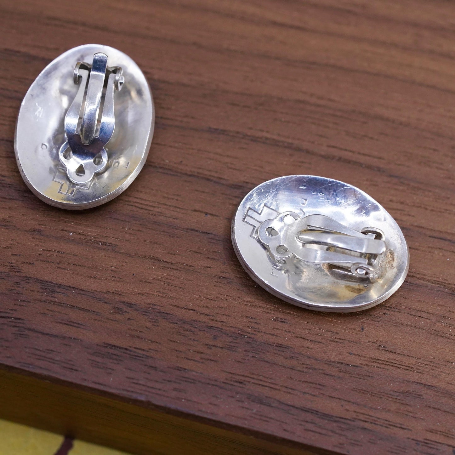 Native American Fernando Puhuhefvaya Sterling 925 silver oval earrings, clip on
