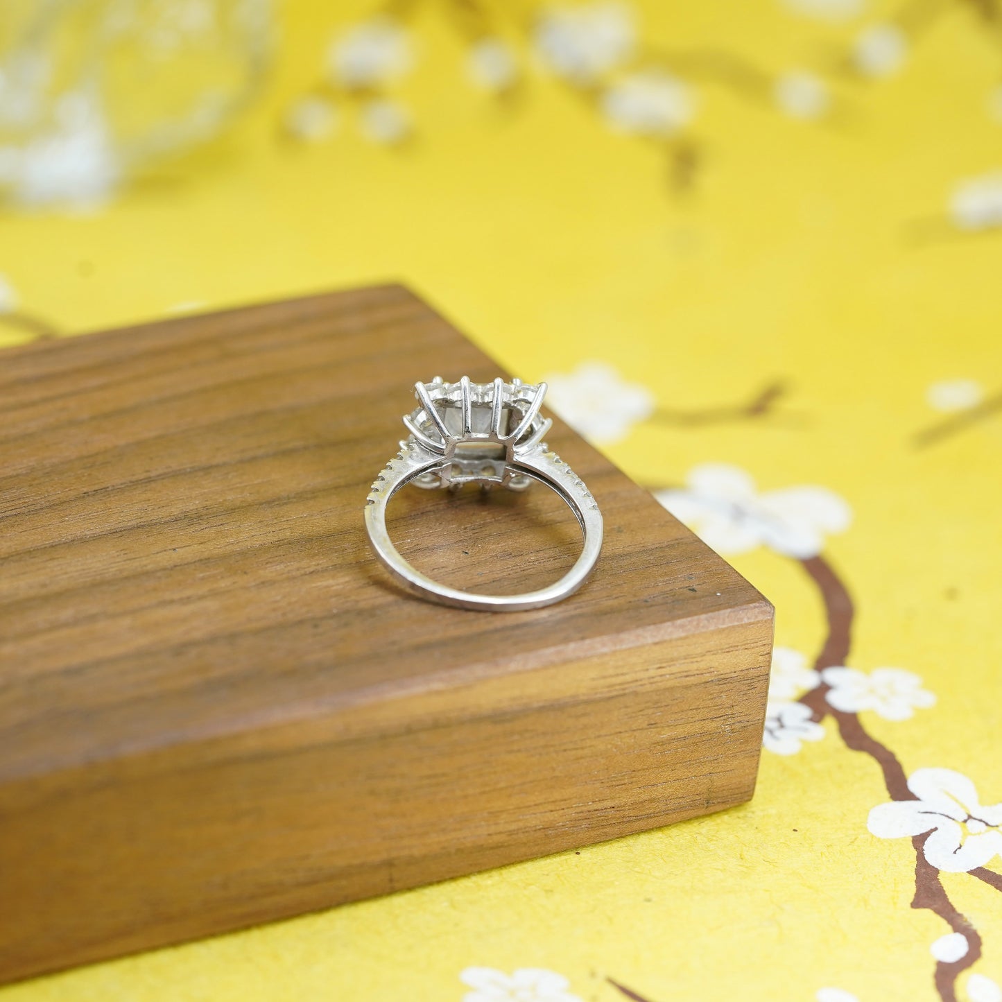 Size 7.5, vintage Sterling silver ring, 925 with cluster Cz