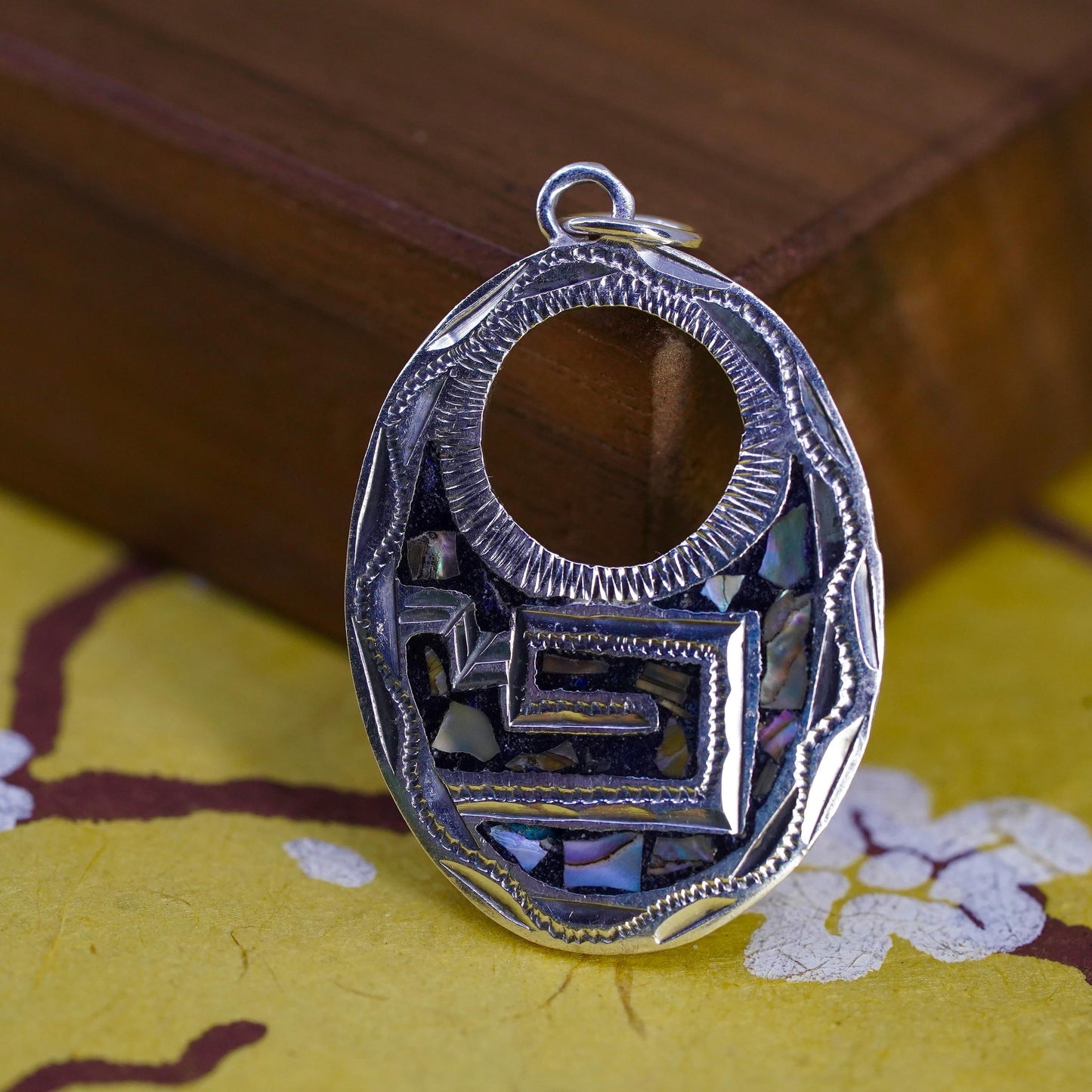 Vintage Sterling 925 silver handmade pendant with abalone inlay
