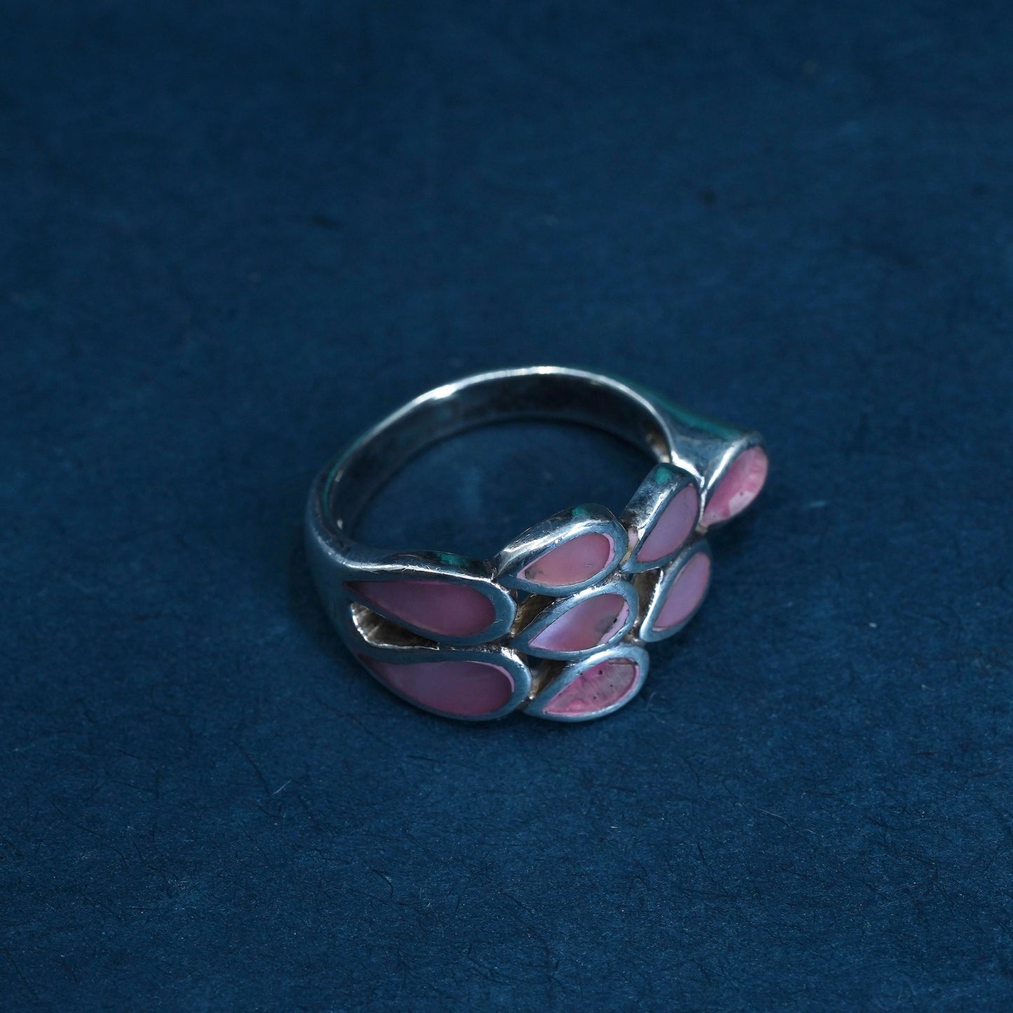 Size 7.5, vintage Sterling 925 silver handmade ring with pink mother of pearl