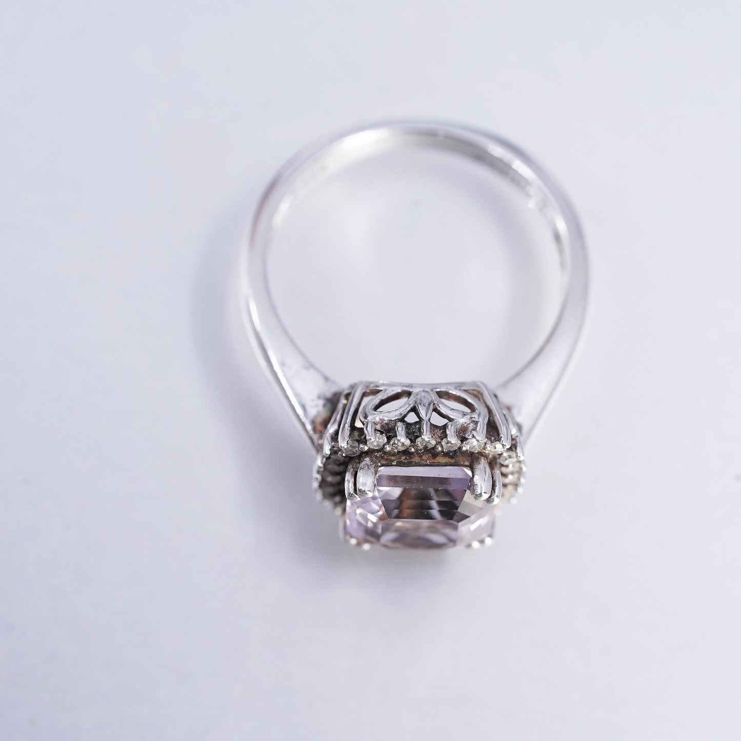 Size 6, VTG Sterling 925 silver ring w/ square emerald cut amethyst cluster cz