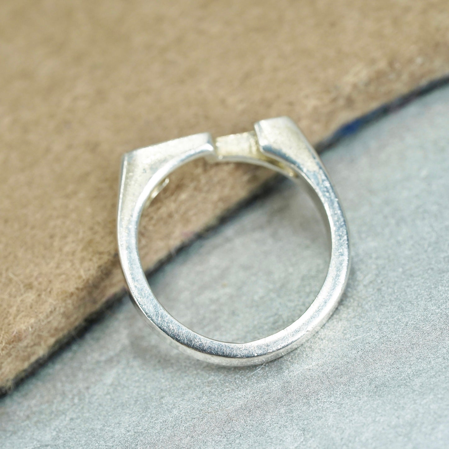 Size 6.25, vintage Sterling 925 silver stackable ring, initial letter S band
