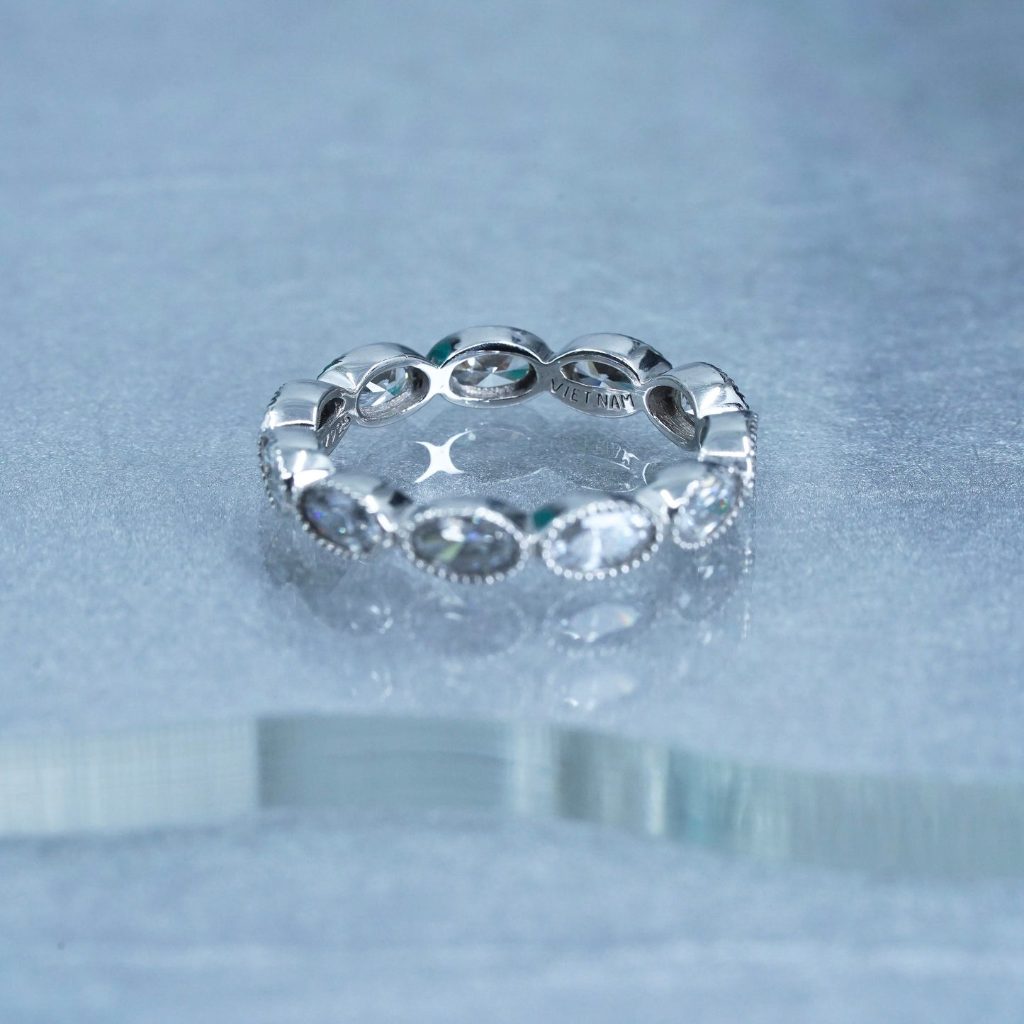 Size 8.25, vintage Sterling 925 silver wedding ring, Cz band