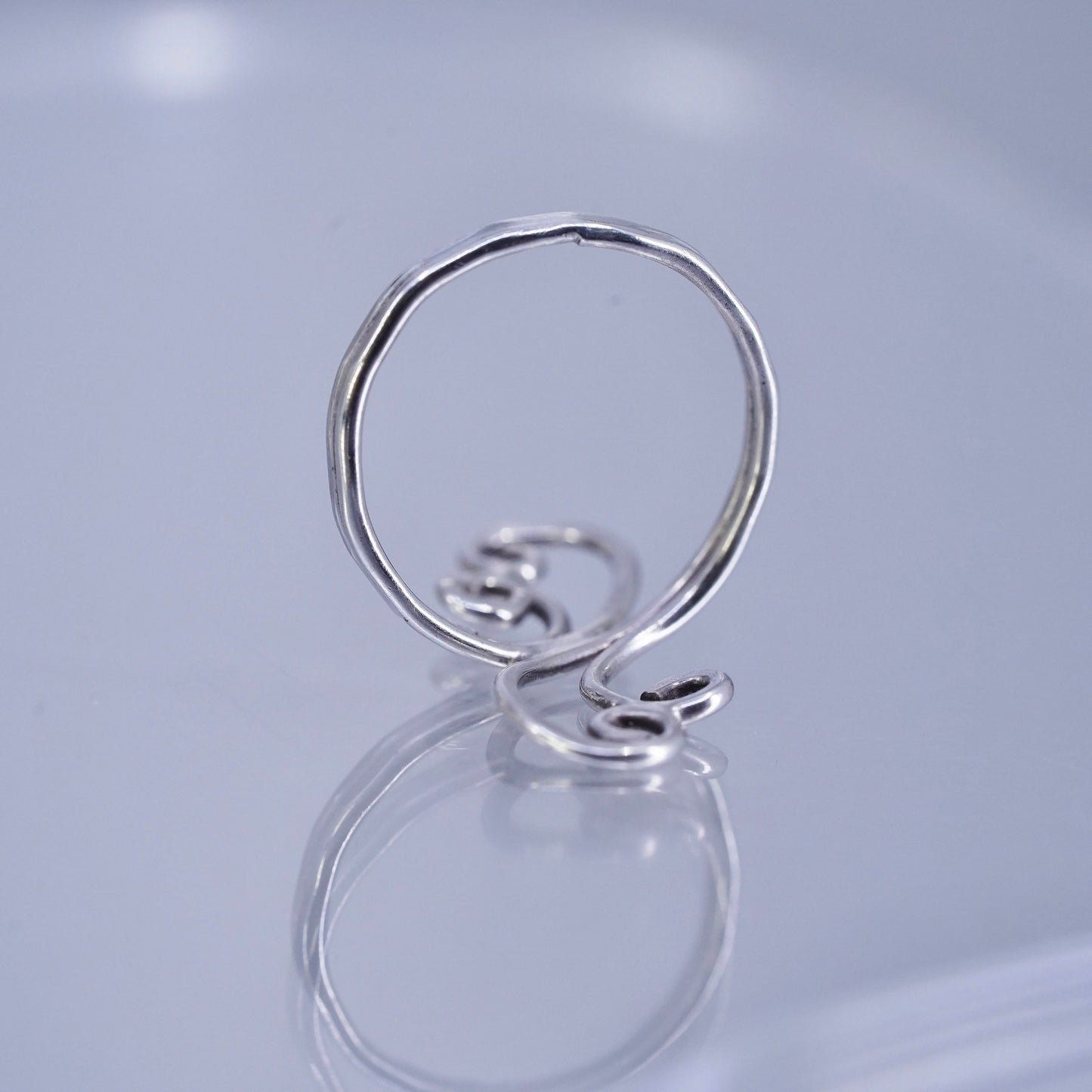 Size 4.5, vintage Sterling 925 silver handmade ring, swirly band