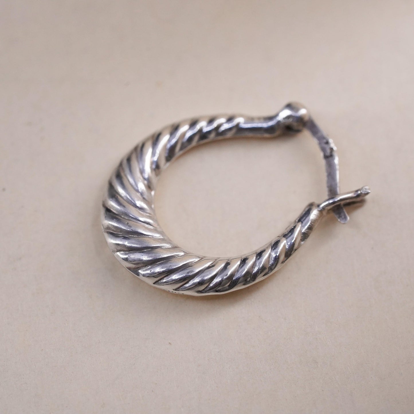 0.75", VTG sterling silver loop single earring, fashion twisted primitive hoop