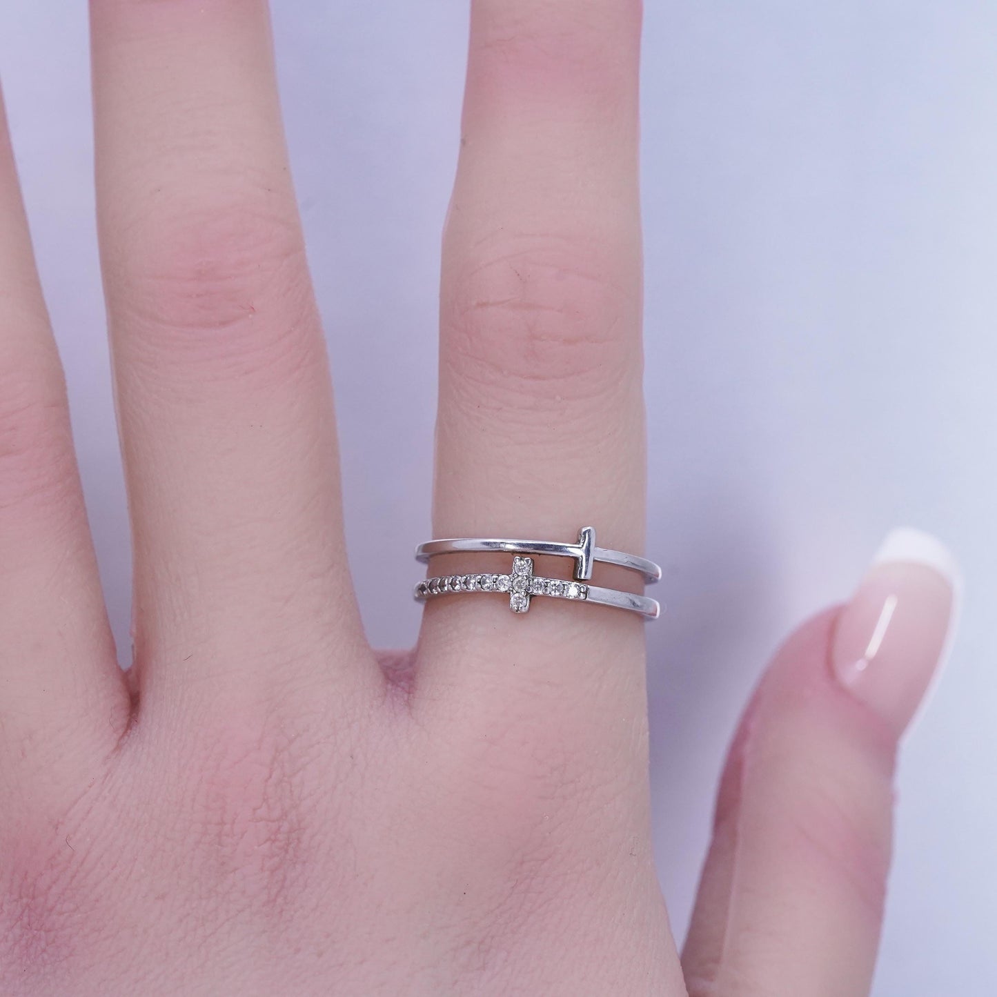 Size 7, vintage Sterling 925 silver wedding ring band double cross cluster cz