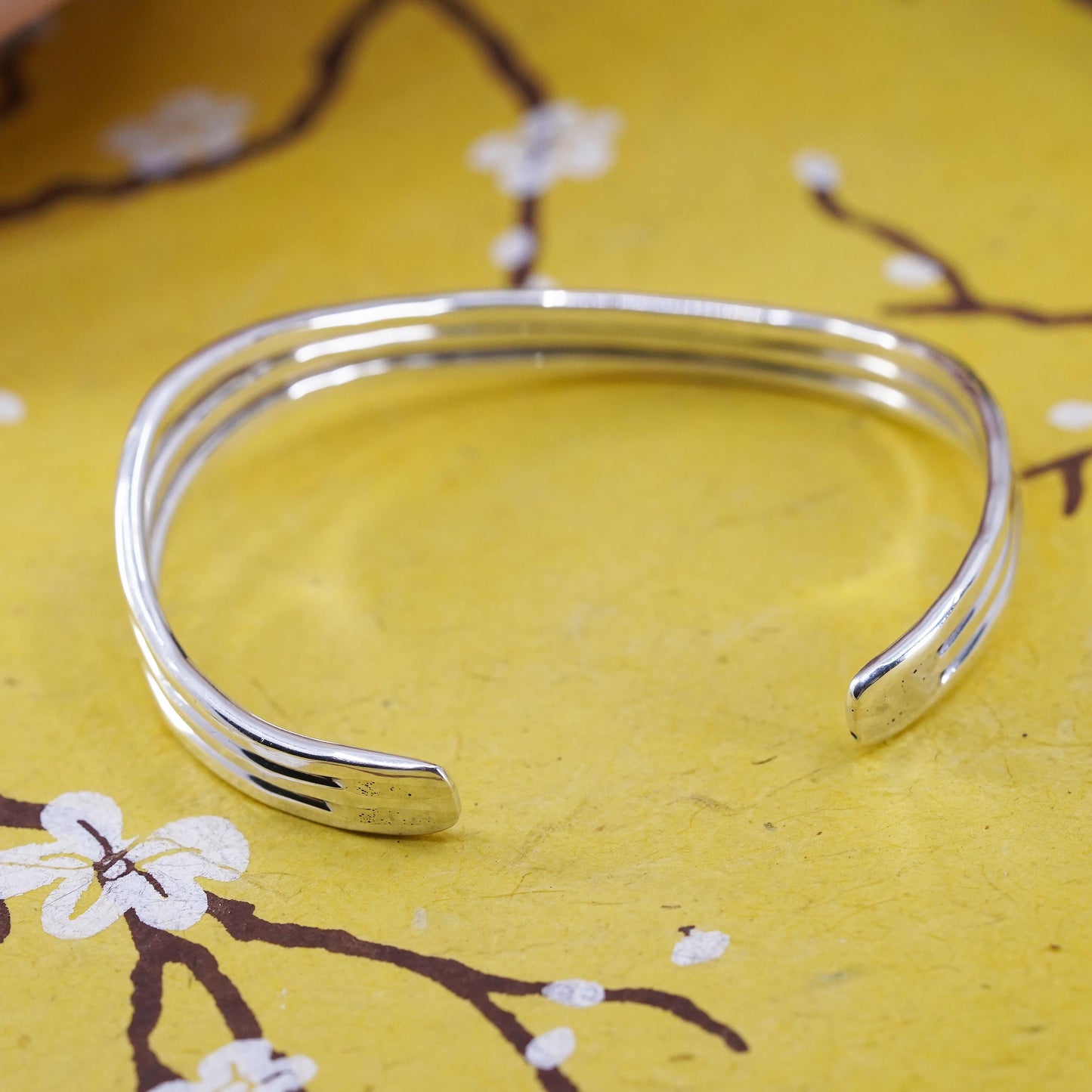 6.75", southwestern Sterling silver handmade bracelet, modern 925 wavy cuff