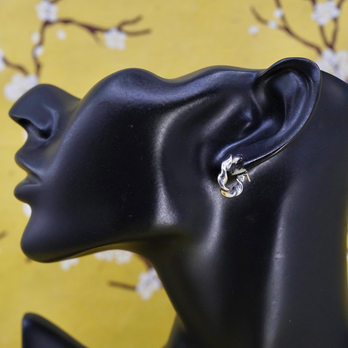 0.75”, Vintage Italy Sterling silver handmade earrings, 925 twisted hoops