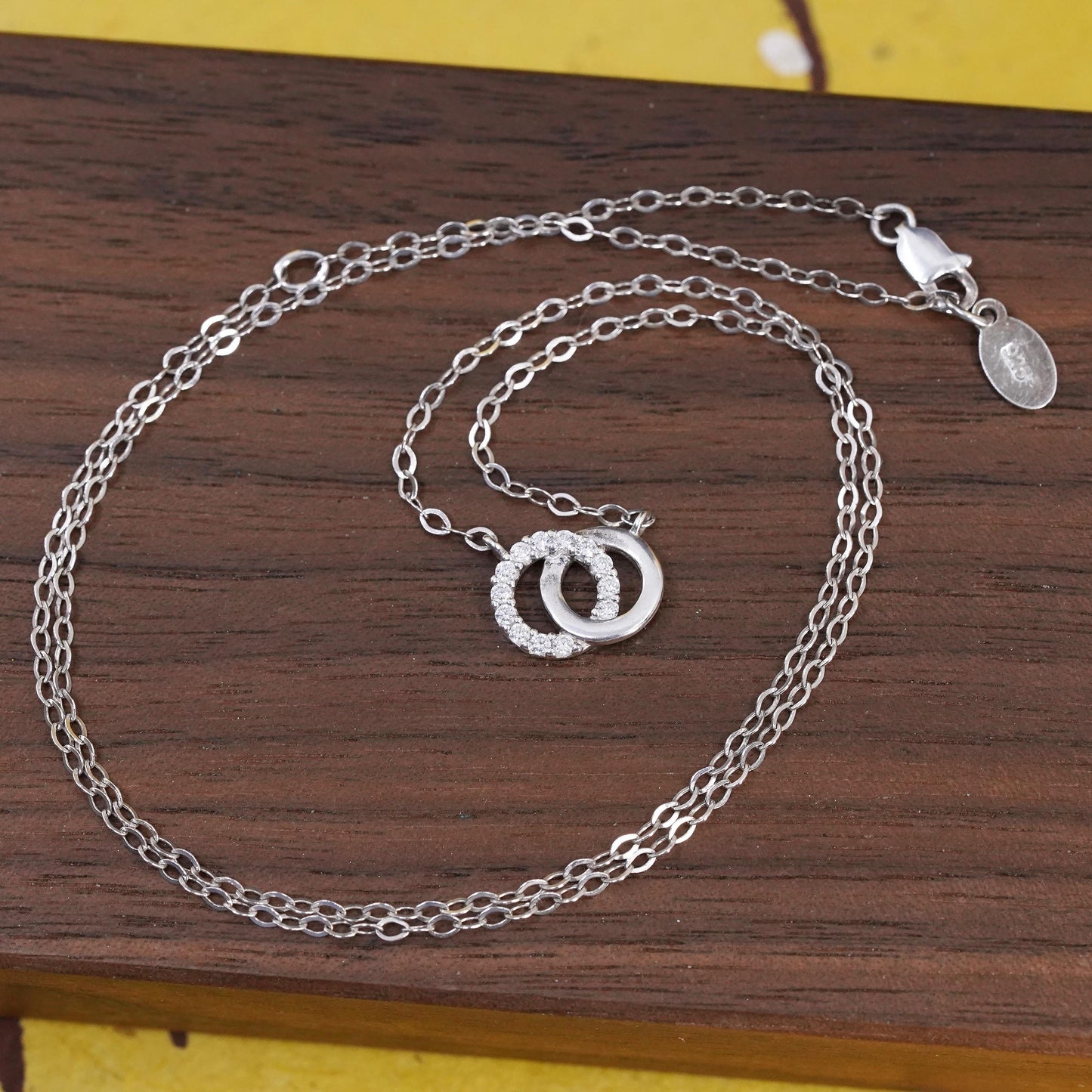 16+2”, vintage Sterling silver necklace, 925 flatten Cz entwined circle pendant