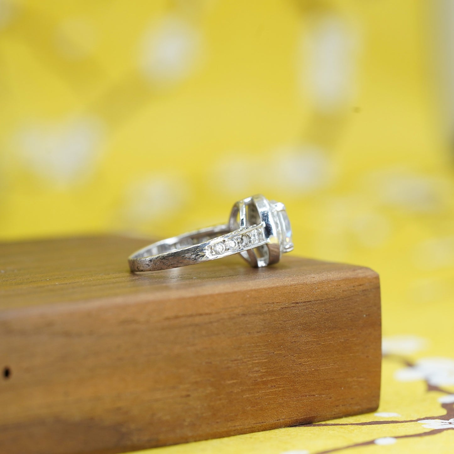 Size 6, vintage Sterling silver 925 engagement ring with cz