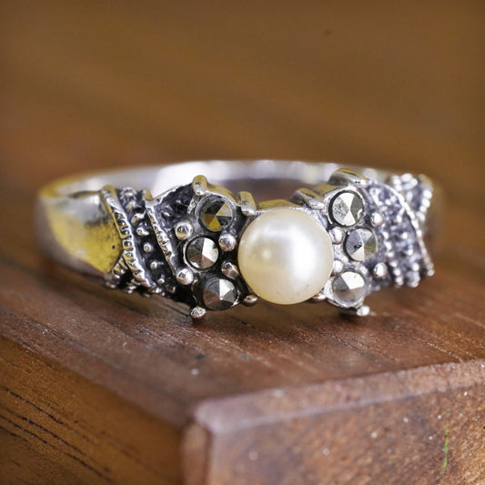 size 8, vintage Sterling 925 silver handmade ring with marcasite and pearl