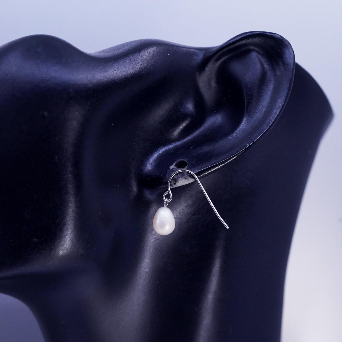 Vintage Sterling 925 silver earrings, dangle with teardrop pearl