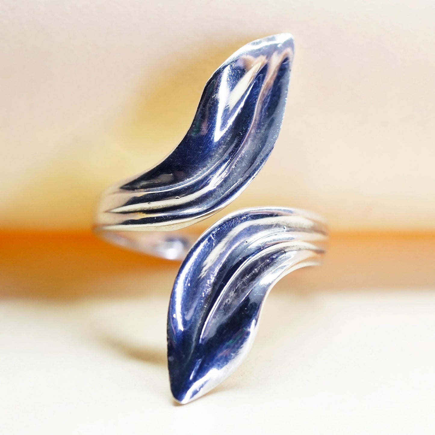 Size adjustable, vintage sterling silver statement ring, 925 leaf wrap band