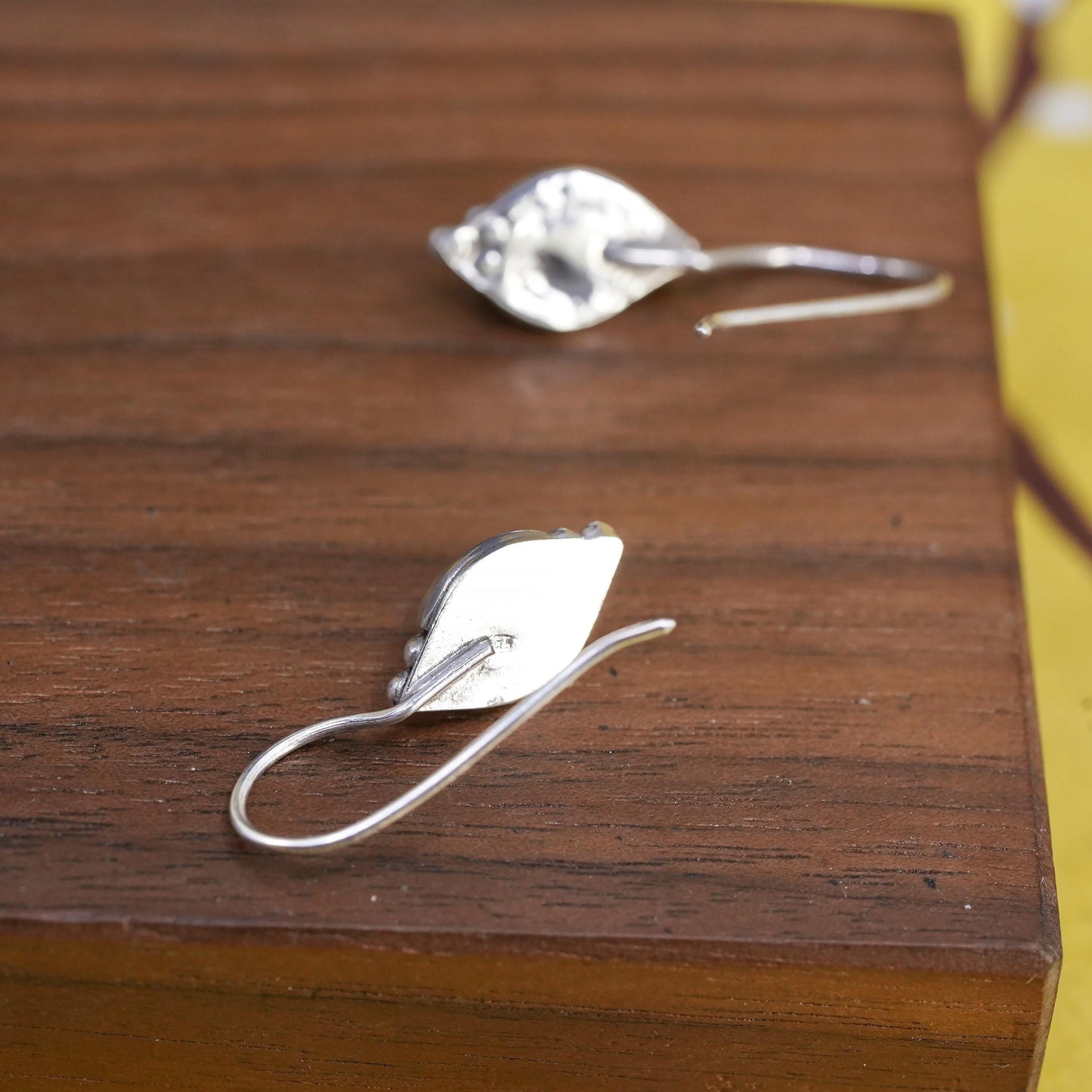 Vintage Sterling 925 silver handmade earrings with white cat's eye beads