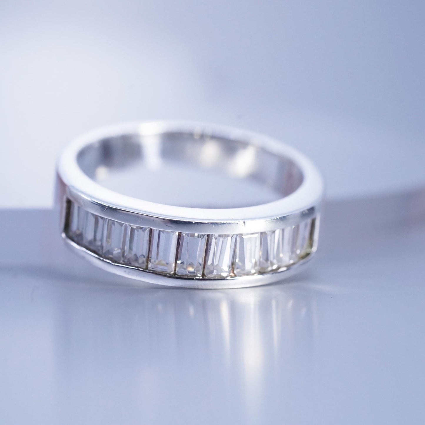Size 8.25, vintage Sterling 925 silver handmade band ring with cluster Cz