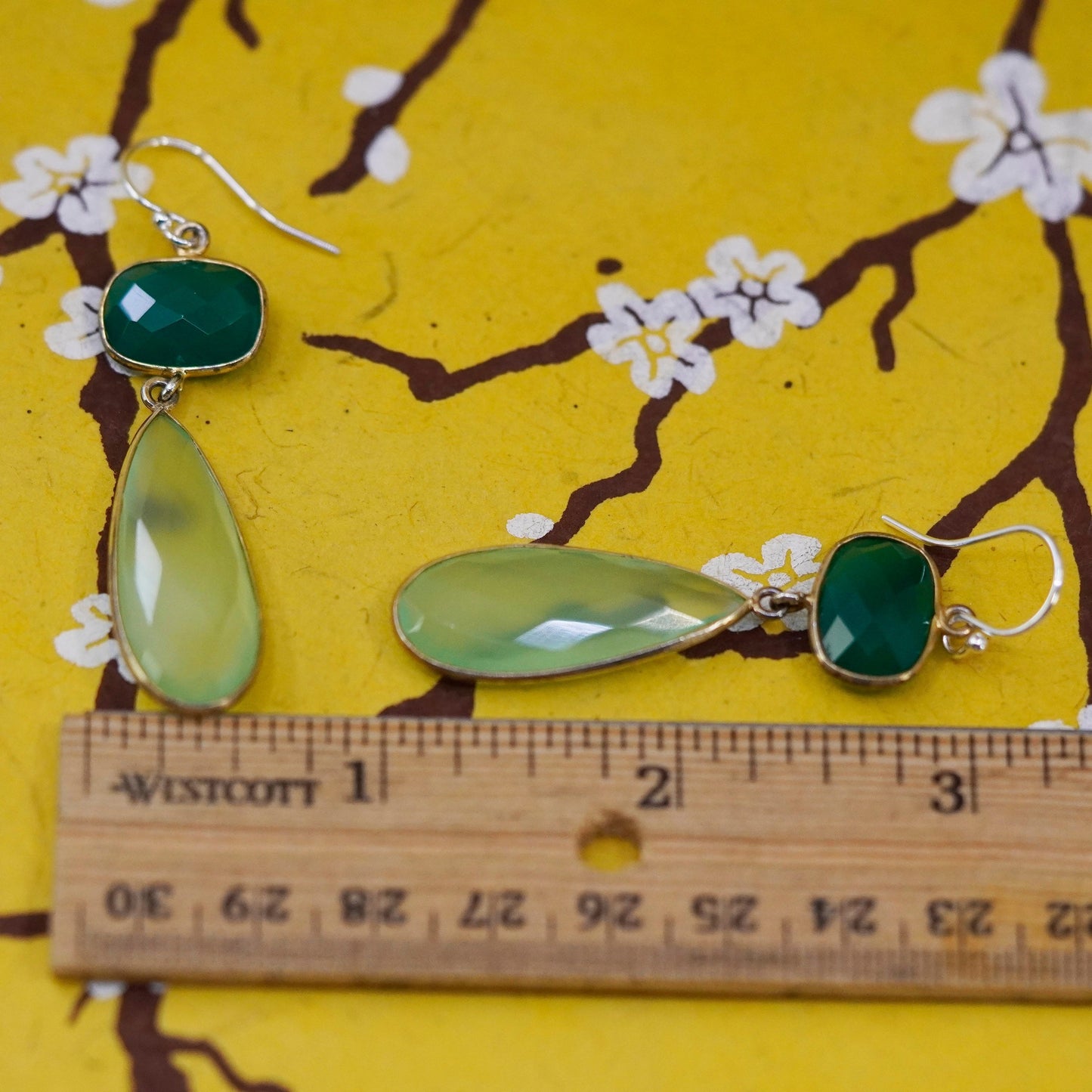 vermeil, gold over Sterling silver 925 earrings with emerald teardrop prehnite