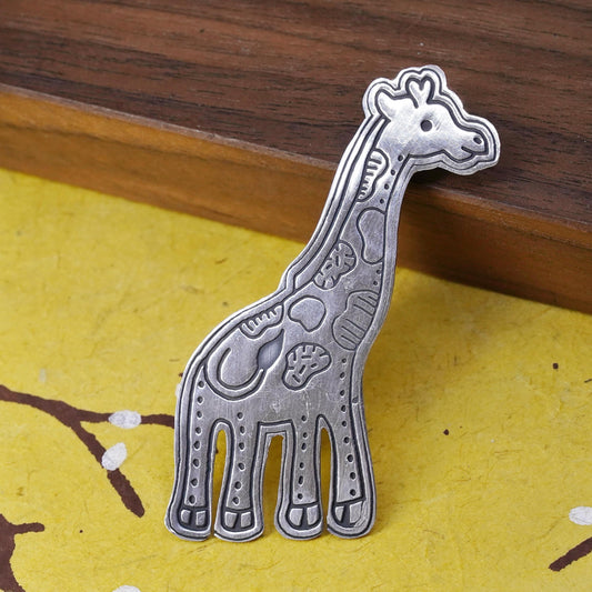 Vintage Mexican handmade sterling 925 silver giraffe brooch