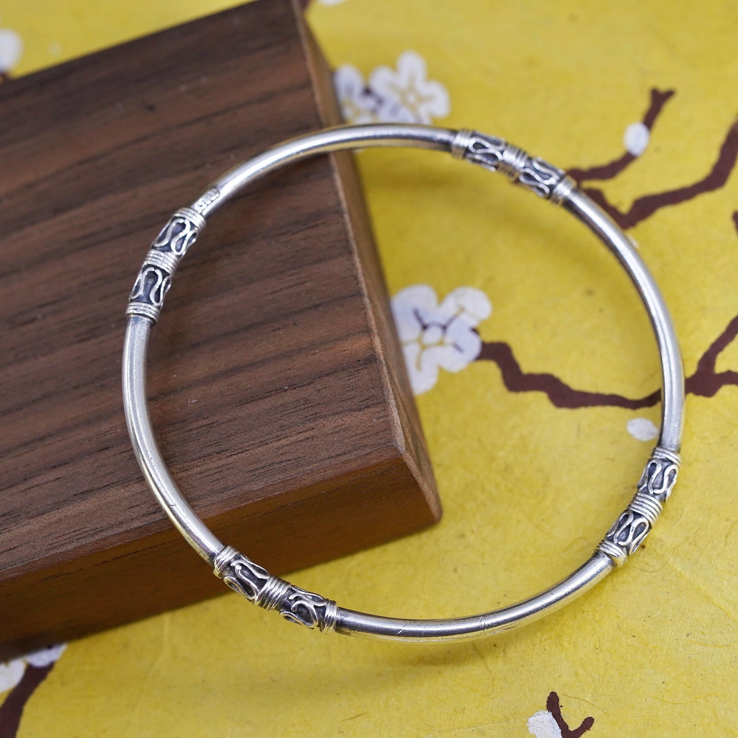 7.75”, Vintage Sterling silver handmade stackable bracelet, 925 Bali bangle