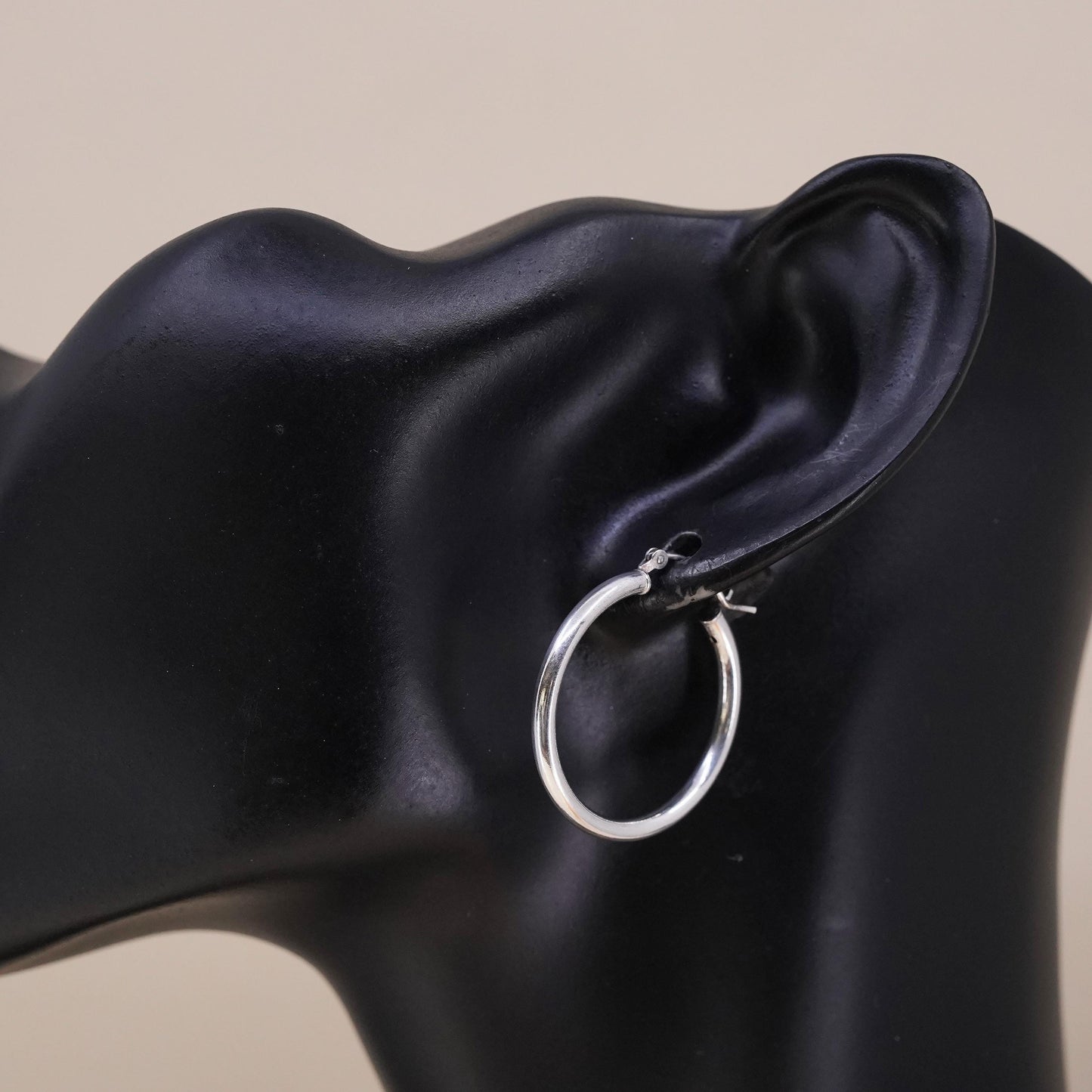 1.25”, Vintage sterling silver loop single earring, fashion primitive hoop