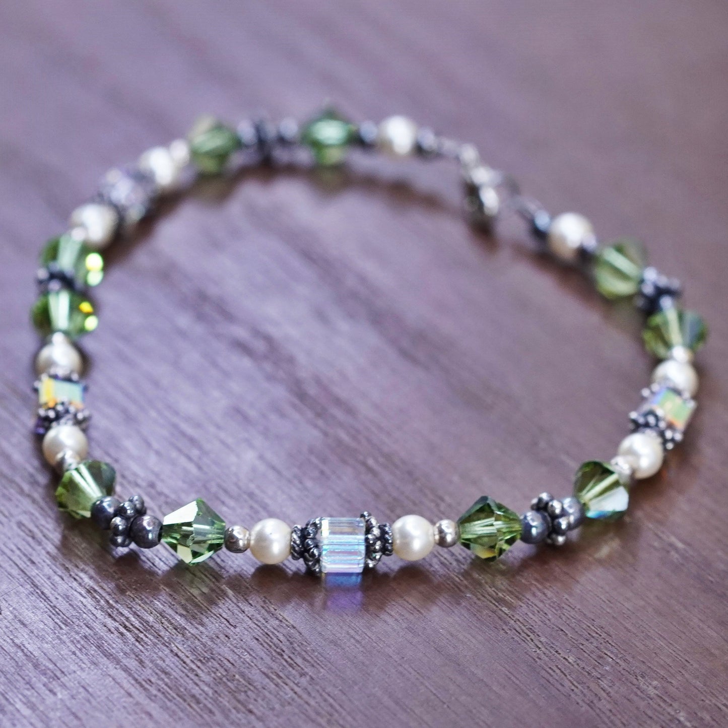 7.75”, Vintage Sterling silver handmade bracelet, green crystal beads bracelet