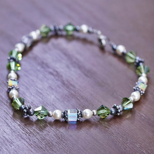 7.75”, Vintage Sterling silver handmade bracelet, green crystal beads bracelet