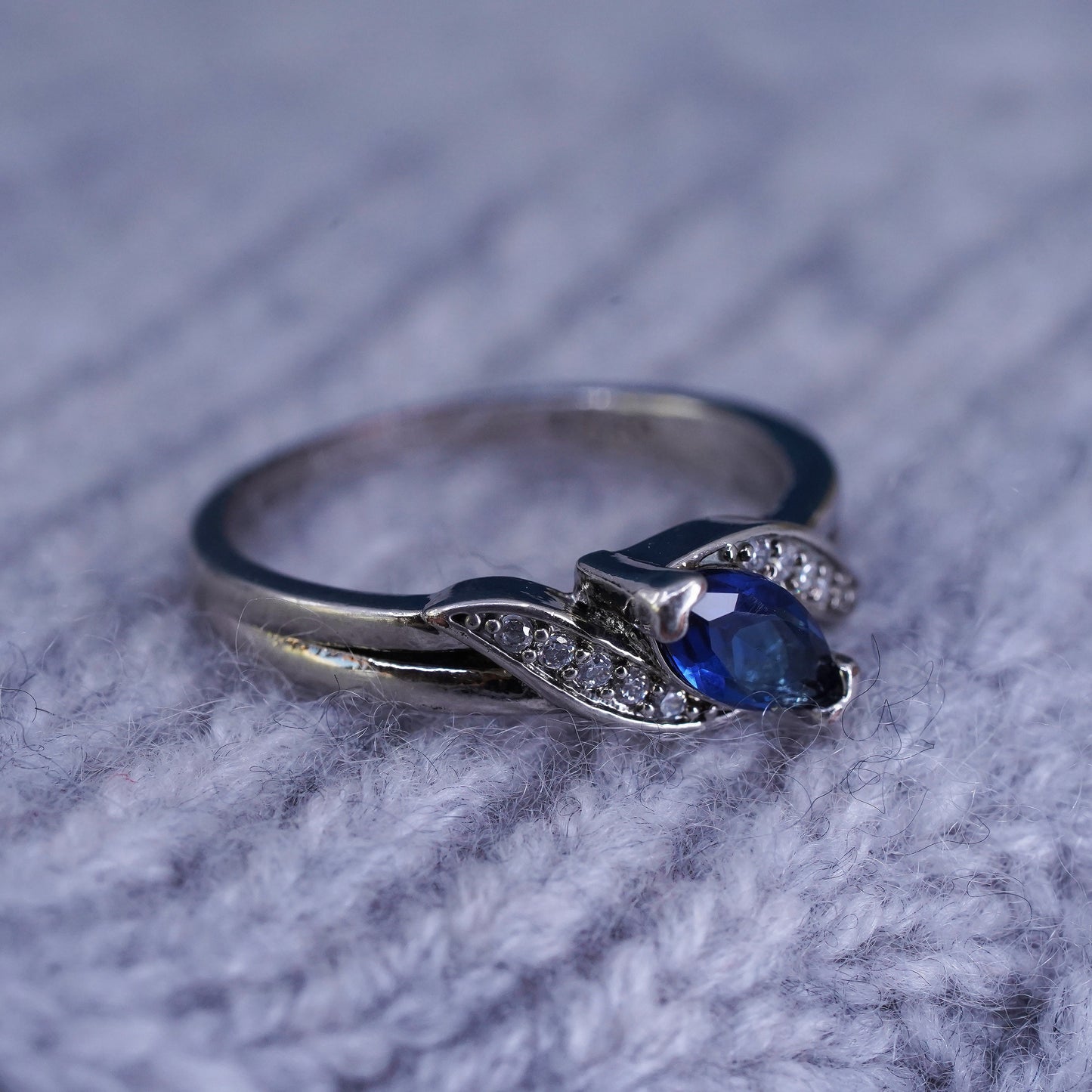 Size 7, vintage Sterling 925 silver handmade ring with sapphire and cz
