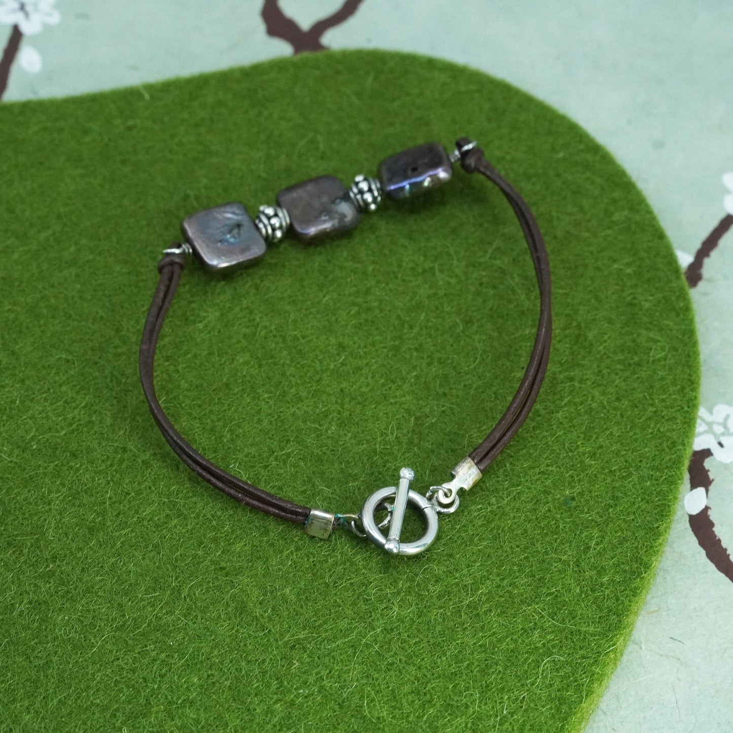 6.5” vintage brown leather chain sterling 925 silver clasp square black pearl