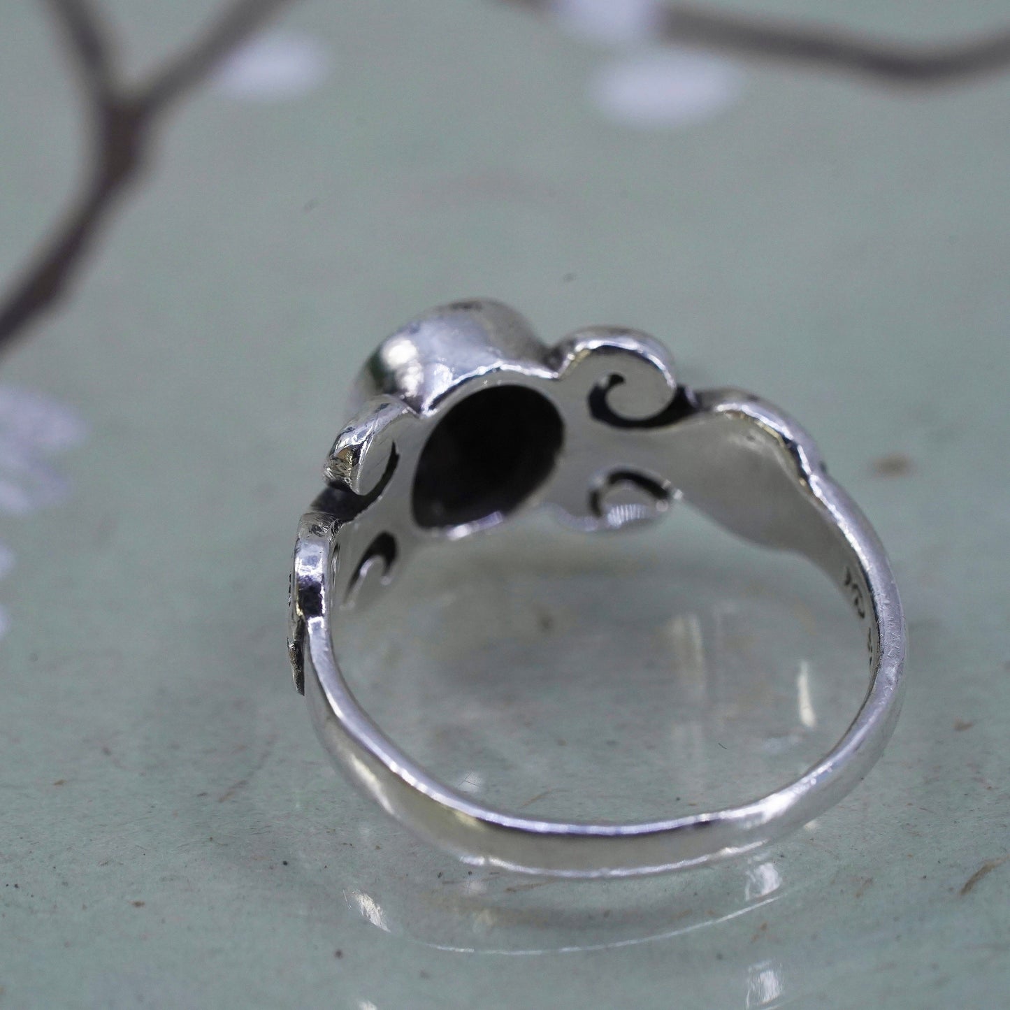 Size 8, Vintage sterling 925 silver handmade ring with oval abalone