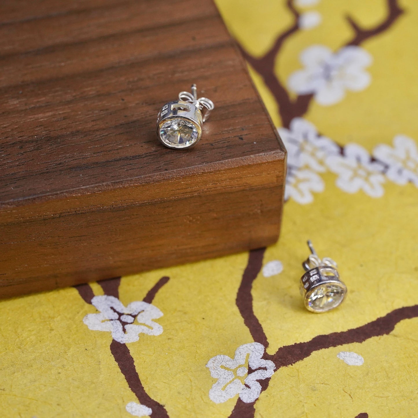 7mm, Vintage Sterling silver clear round crystal studs, cz earrings
