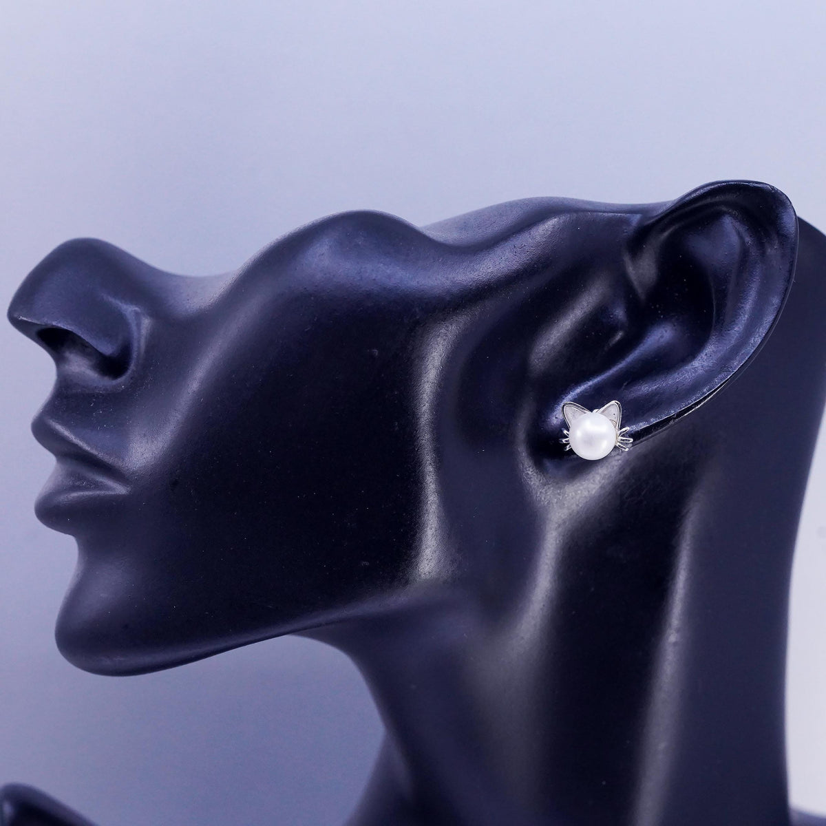 Vintage Mexico Sterling 925 silver earrings, freshwater pearl cat kitty studs