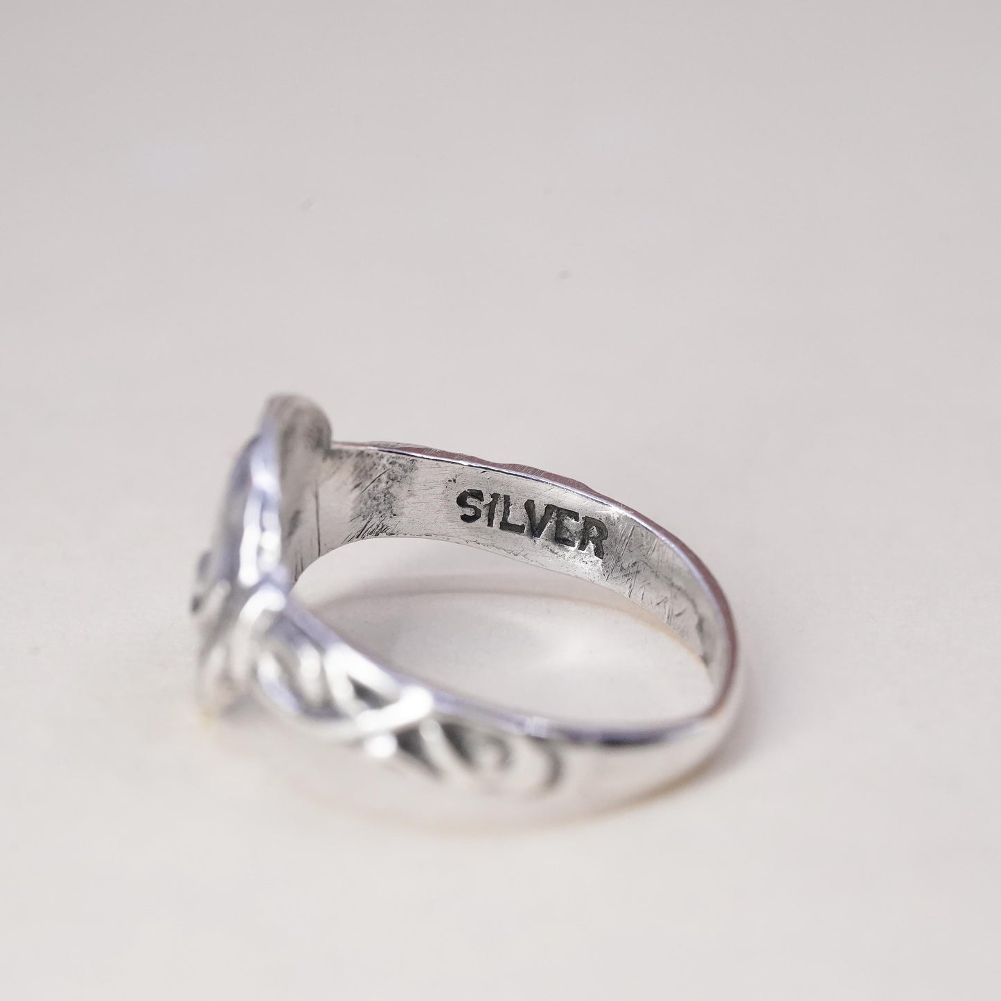 Size 6.25, vintage sterling silver ring, Mexican textured 925 ribbed wavy band