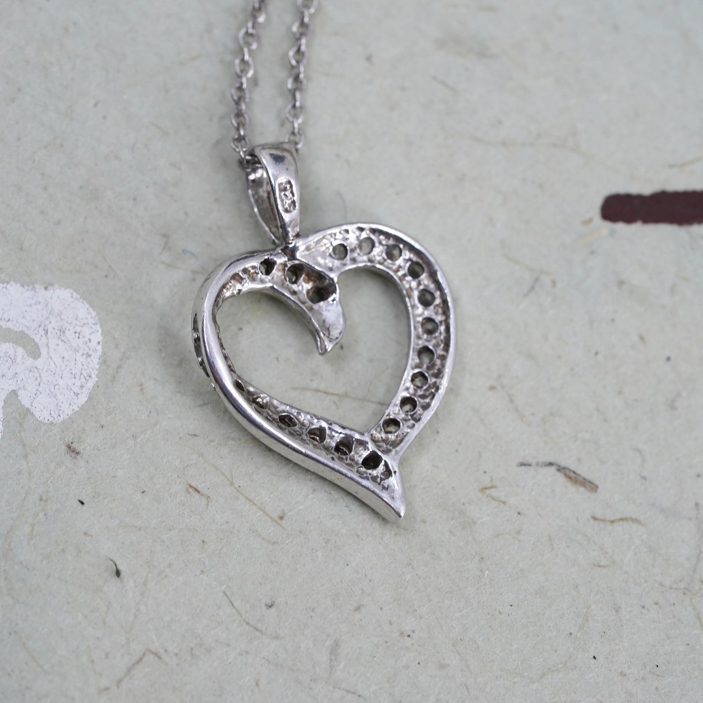 18”, Vintage sterling silver circle chain with Cluster Cz heart pendant