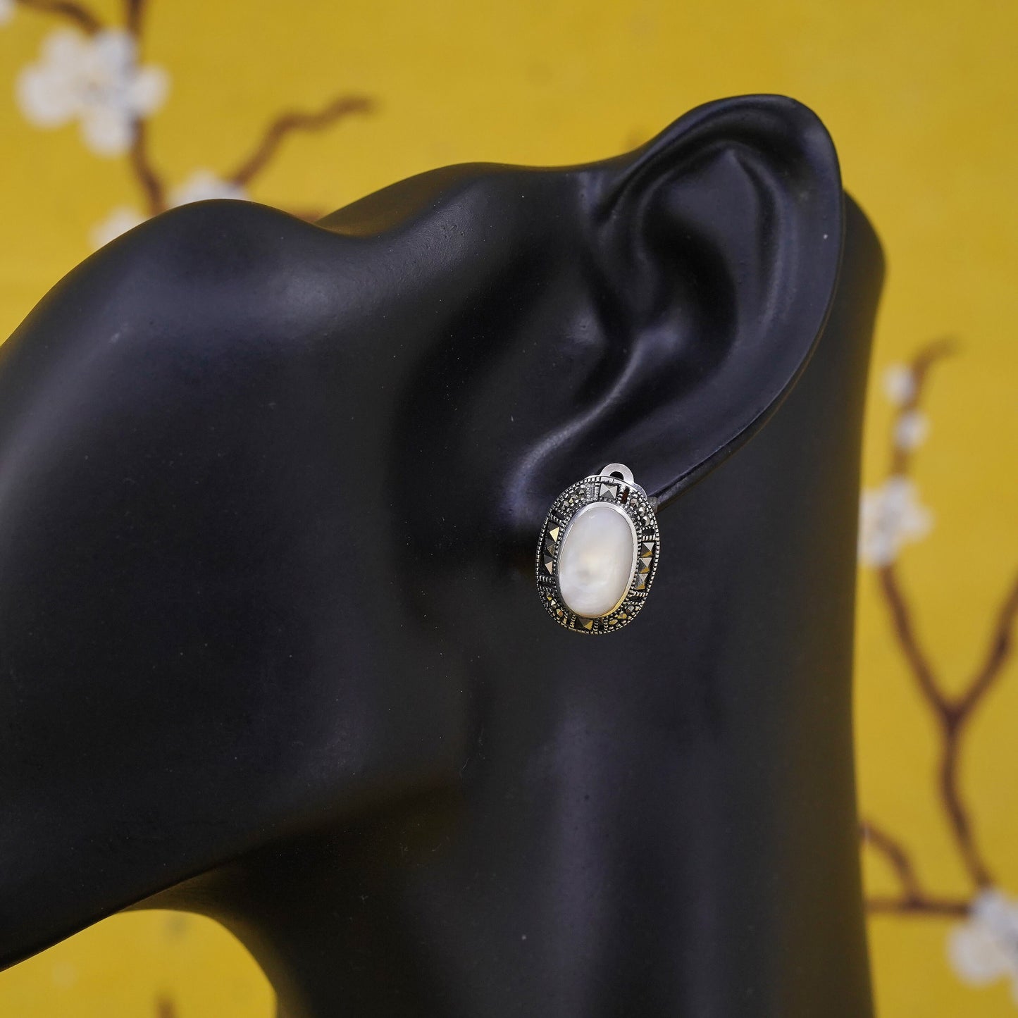 Mexico Sterling silver earrings, 925 oval mother of pearl clip on marcasite