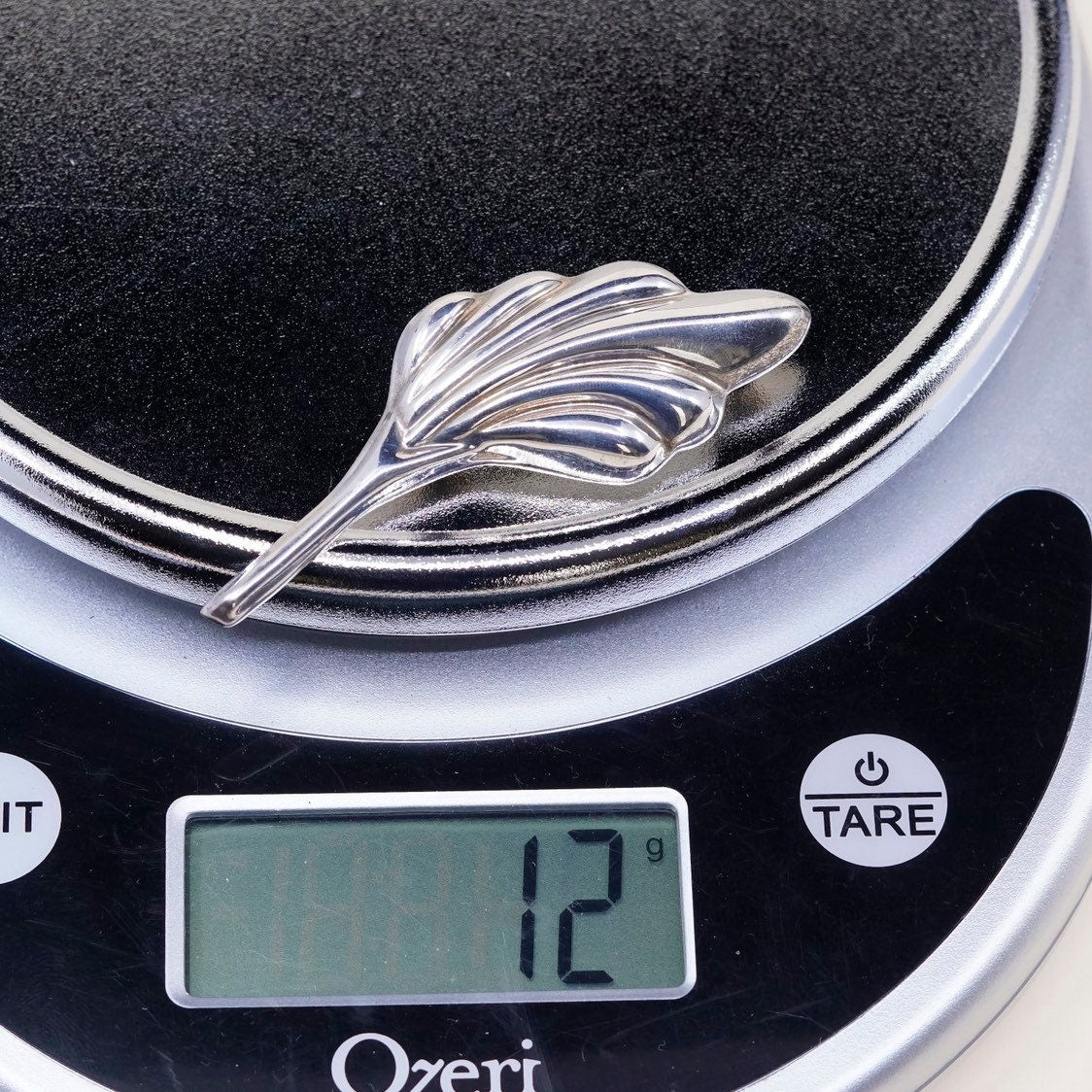 Vintage sterling silver handmade leaf shaped brooch, solid Mexico 925 silver TA-163