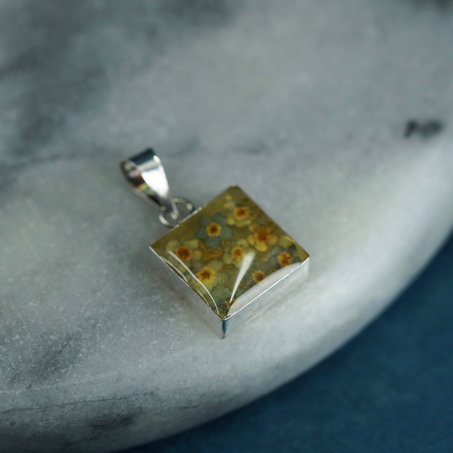 Vintage sterling silver handmade pendant, 925 resin flower