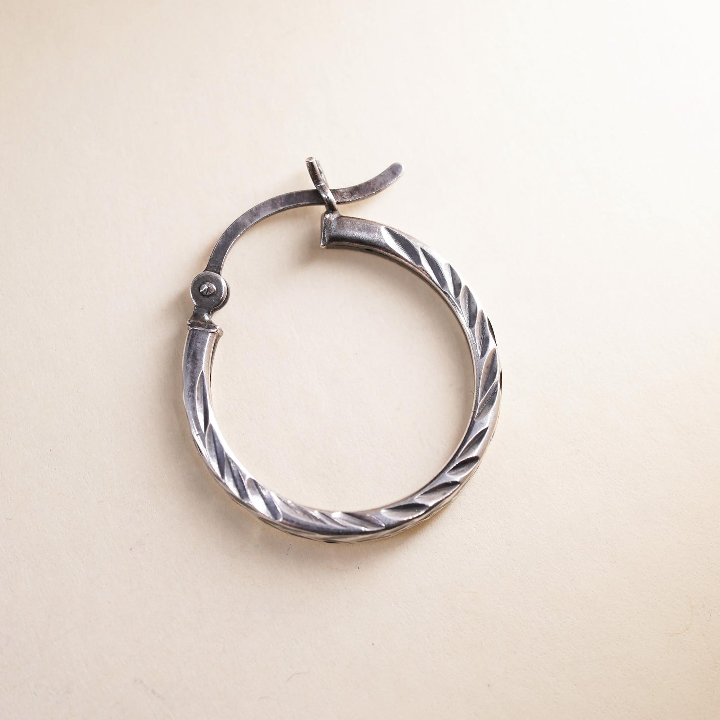 0.75", Vintage sterling 925 silver loop single earring, fashion primitive hoop
