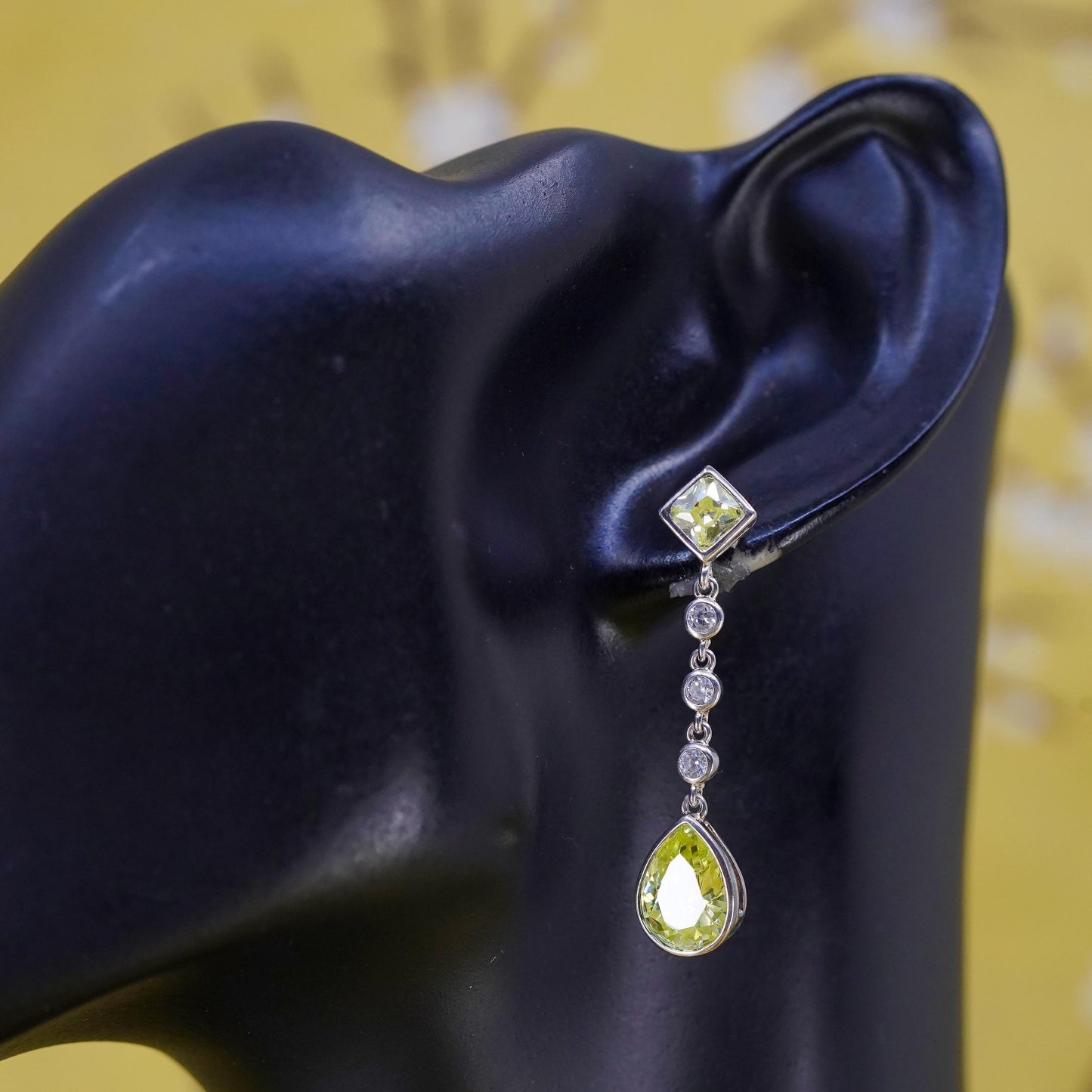 Vintage Sterling 925 silver handmade teardrop earrings with peridot