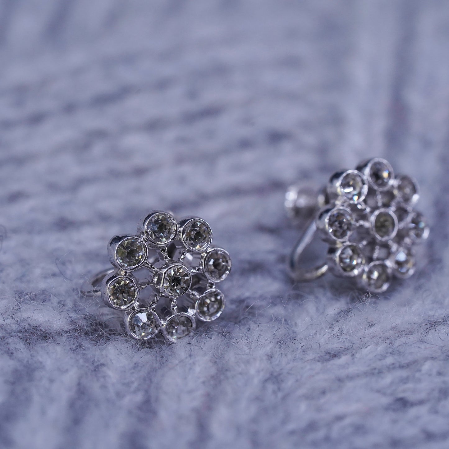 Vintage Sterling 925 silver screw back earrings with rhinestone flower