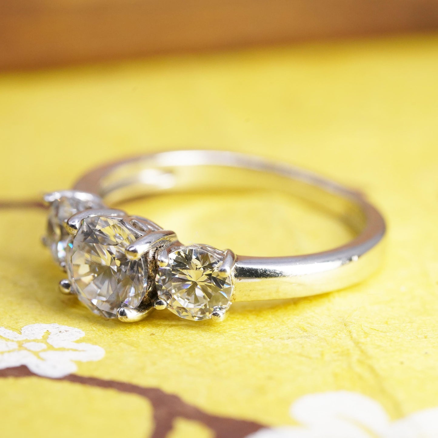 Size 10, vintage Sterling 925 silver anniversary ring with clear cz