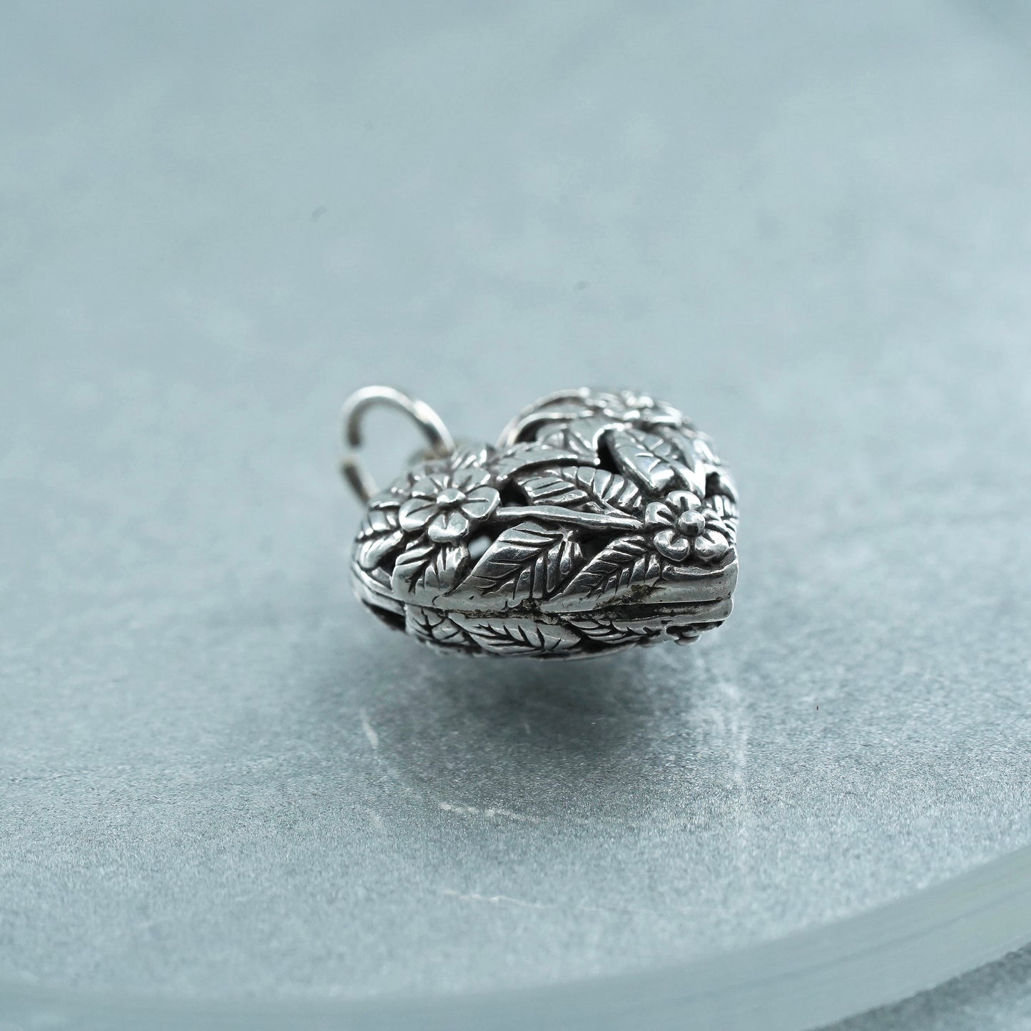 Vintage sterling 925 silver Jezlaine filigree floral heart pendant charm