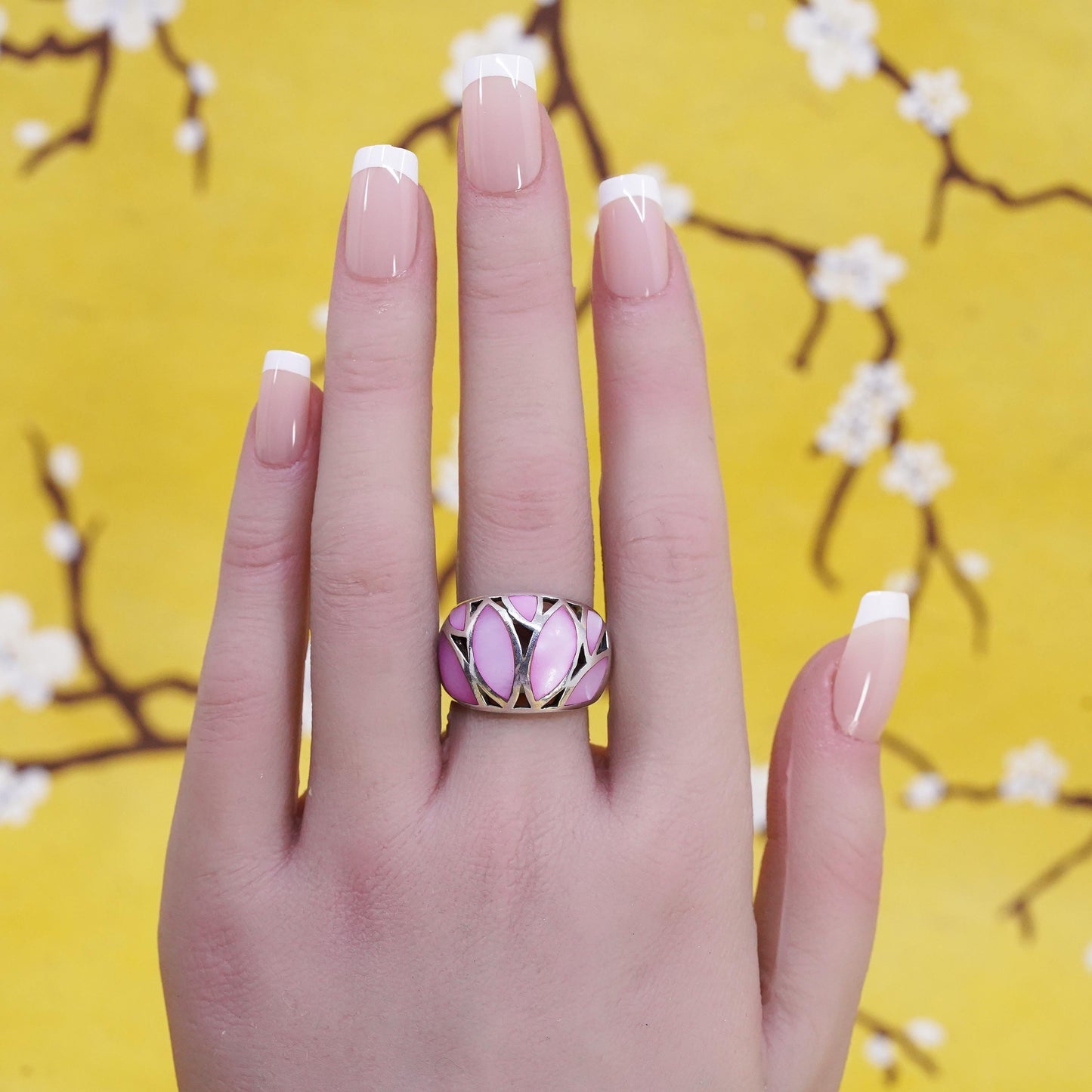 Size 7.25, vintage Sterling silver ring, 925 dome band pink mother of pearl