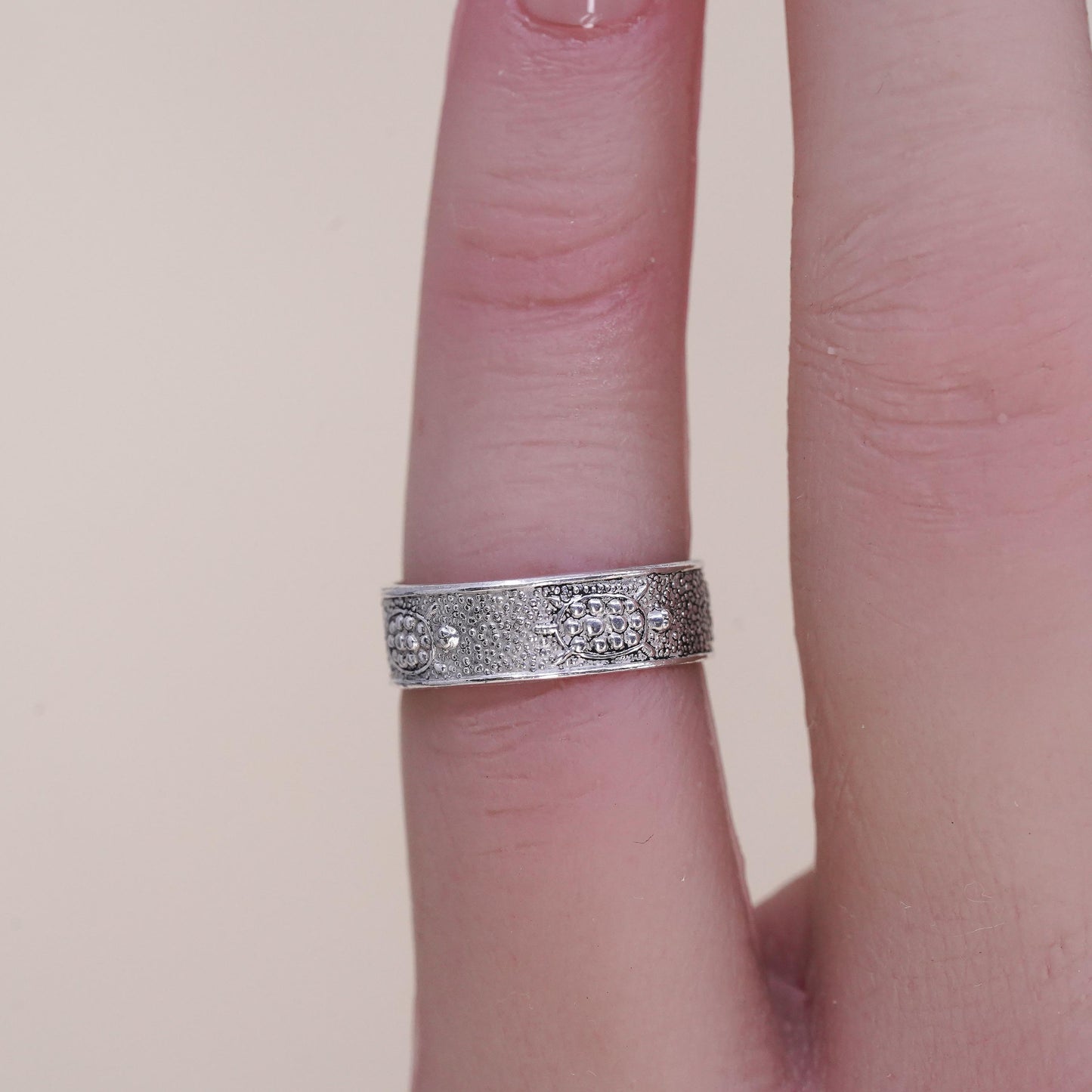 Size 2.75, vintage sterling silver handmade ring, 925 turtle open band