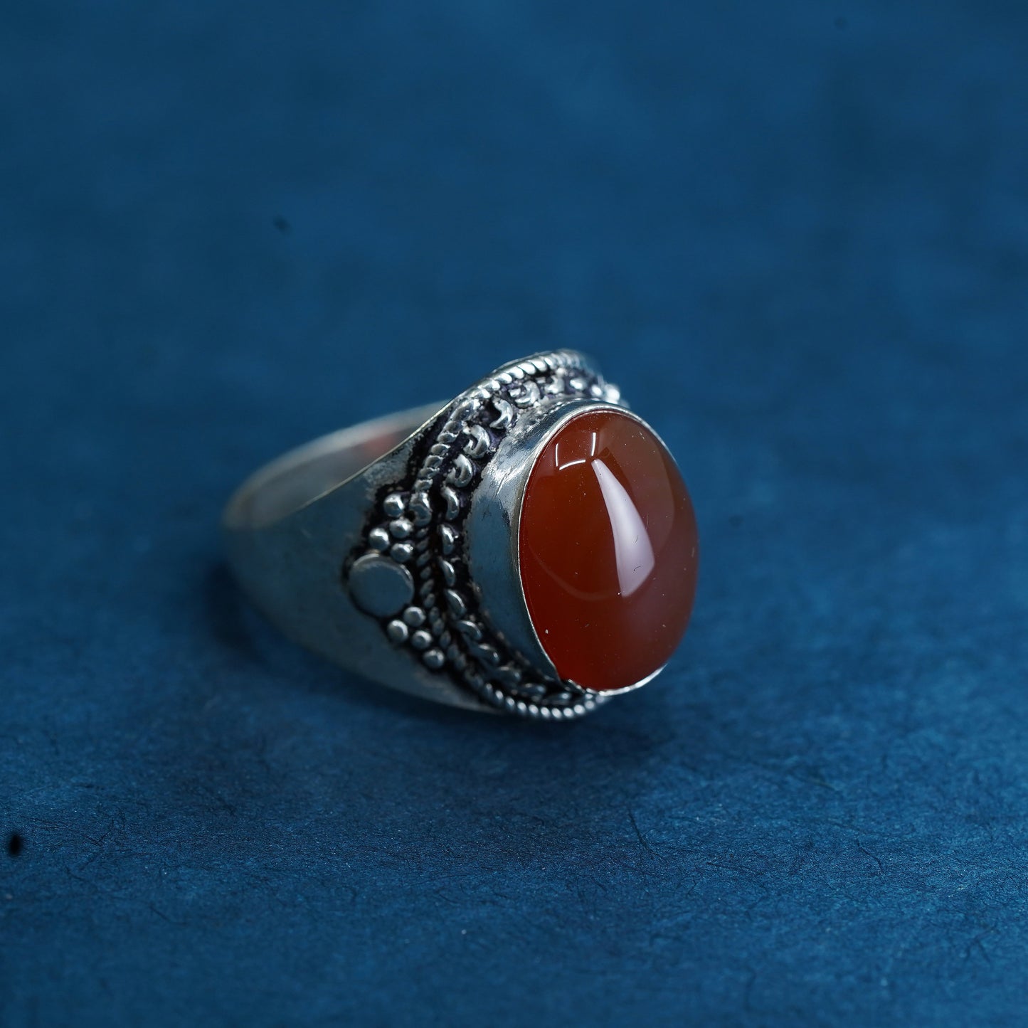 Size 8.5, vintage Sterling Silver 925 handmade ring oval Carnelian and beads