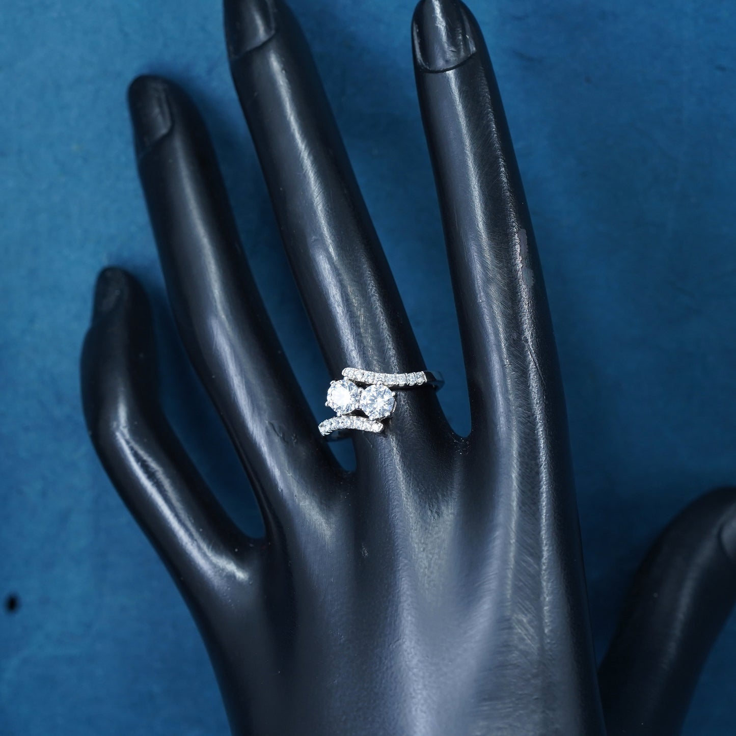 Size 7.25, vtg Sterling 925 silver engagement anniversary ring with cluster Cz