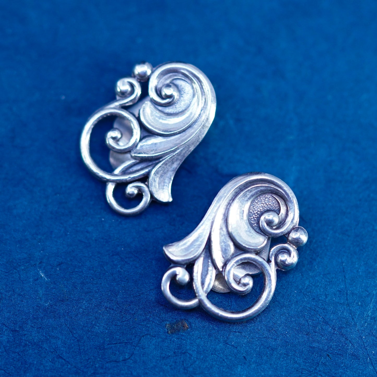 Vintage jewelry | Sterling silver handmade earrings, modern spiral 925 clip on